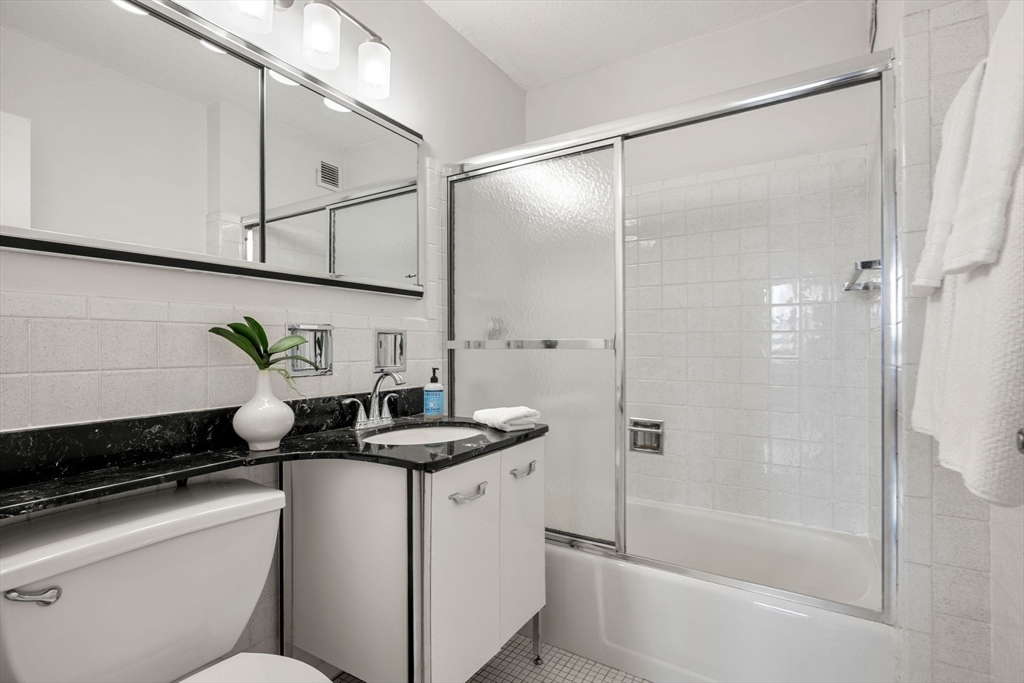 151 Tremont Street # 24D