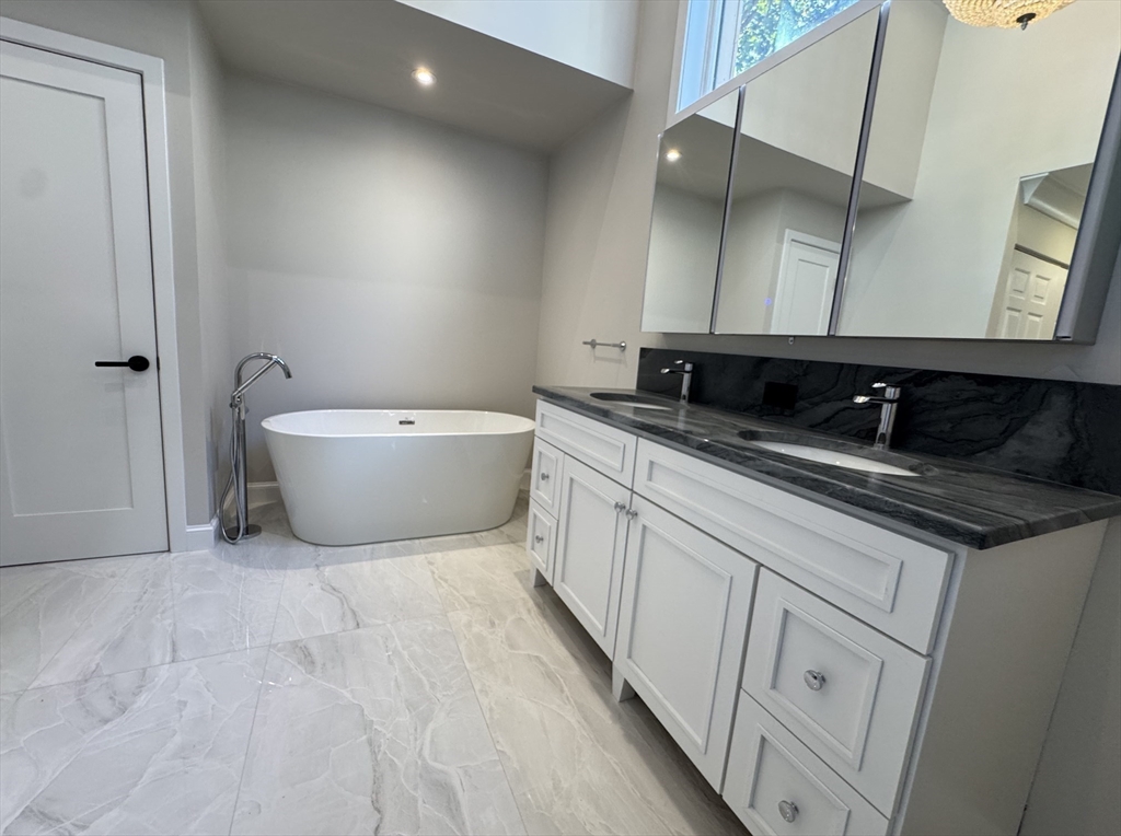 7 Wainwright Rd. # 13