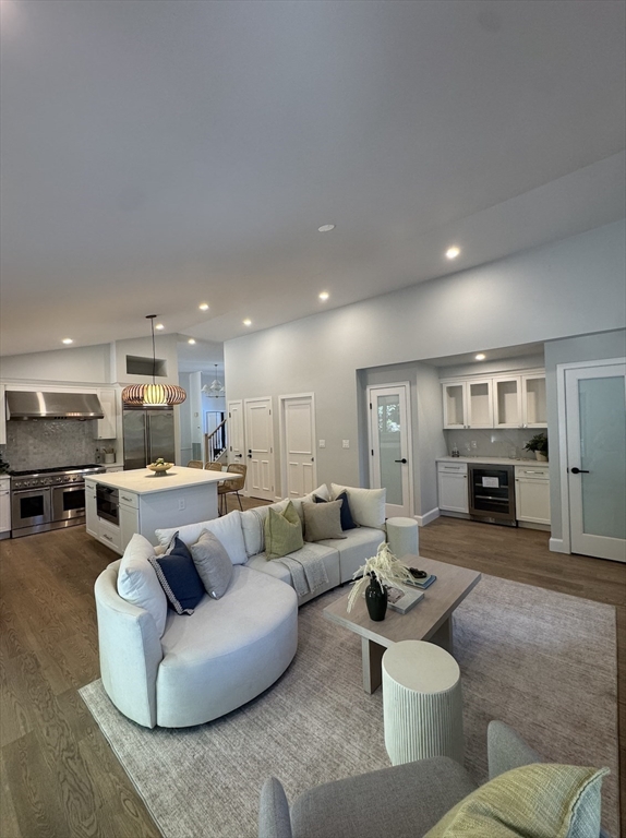 7 Wainwright Rd. # 13