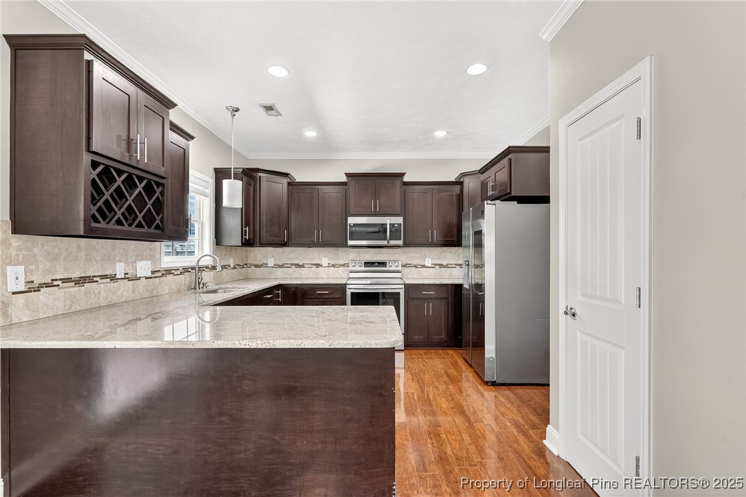 2427 Kimbolton Drive