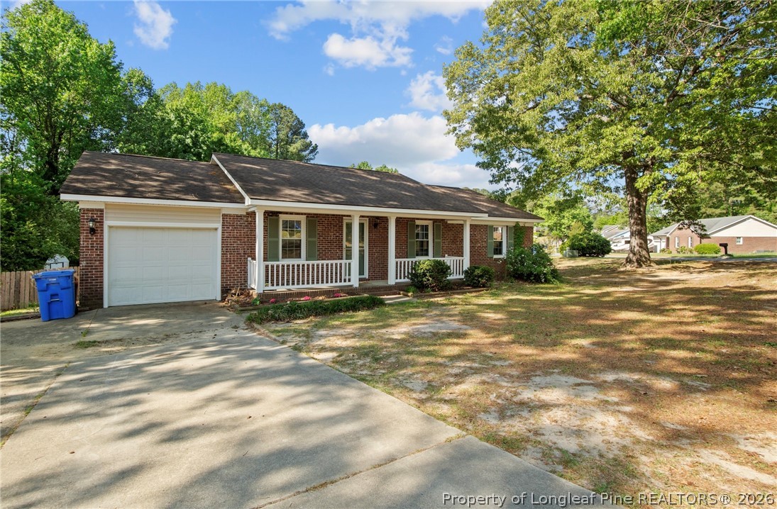 1213 Butterwood Circle