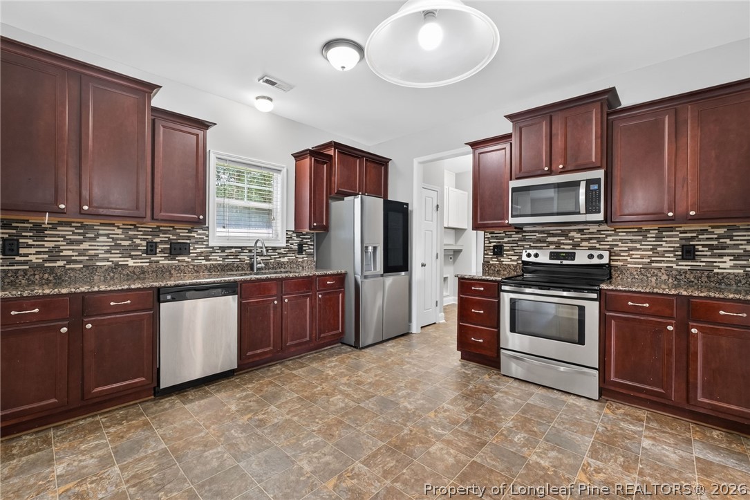 4005 Baywood Point Drive