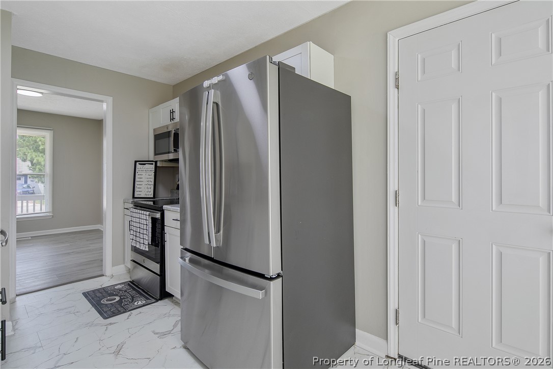 1407 Farwell Drive