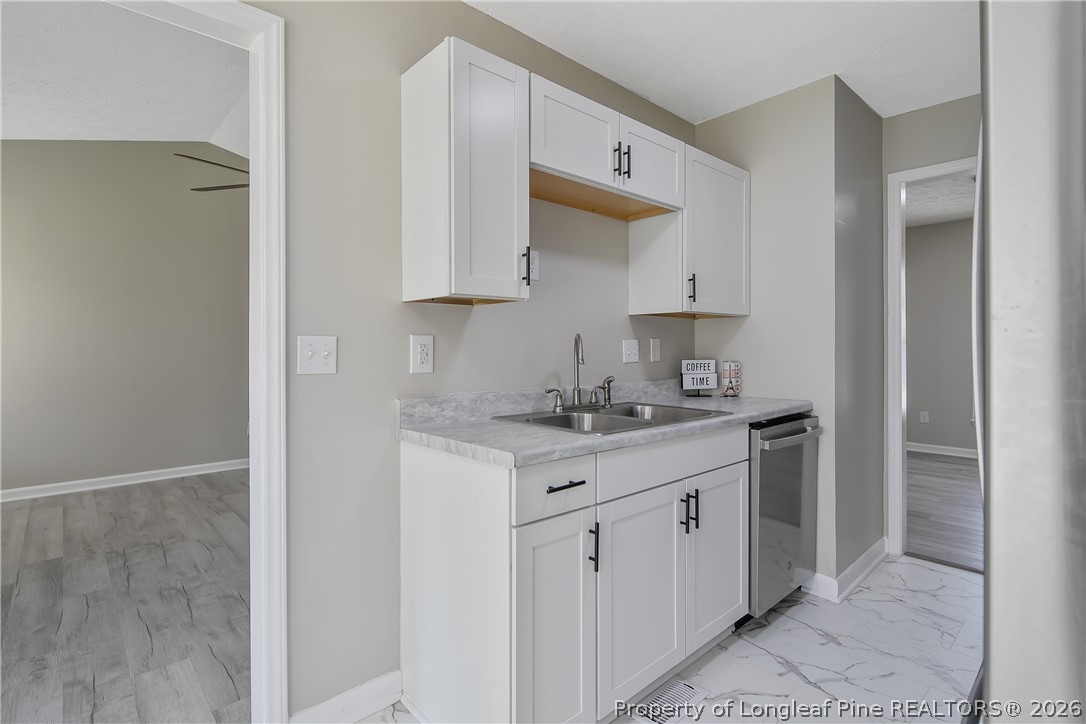 1407 Farwell Drive