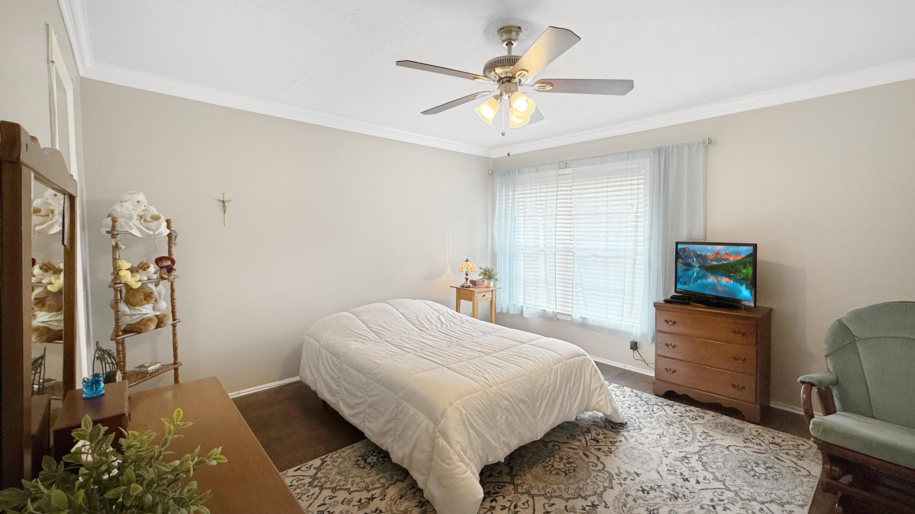 12022 W Greenway Drive 206