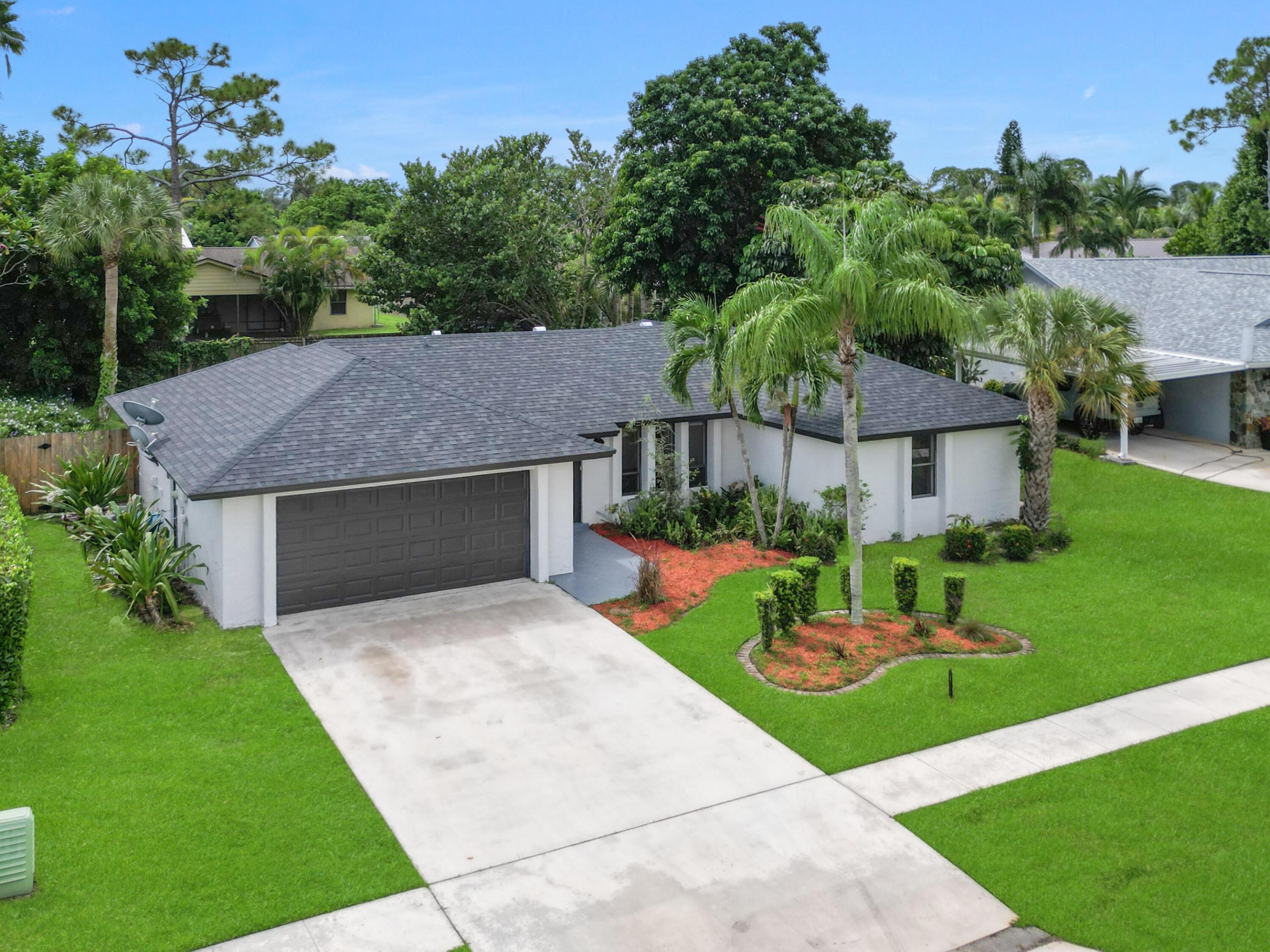 102 Valencia Street