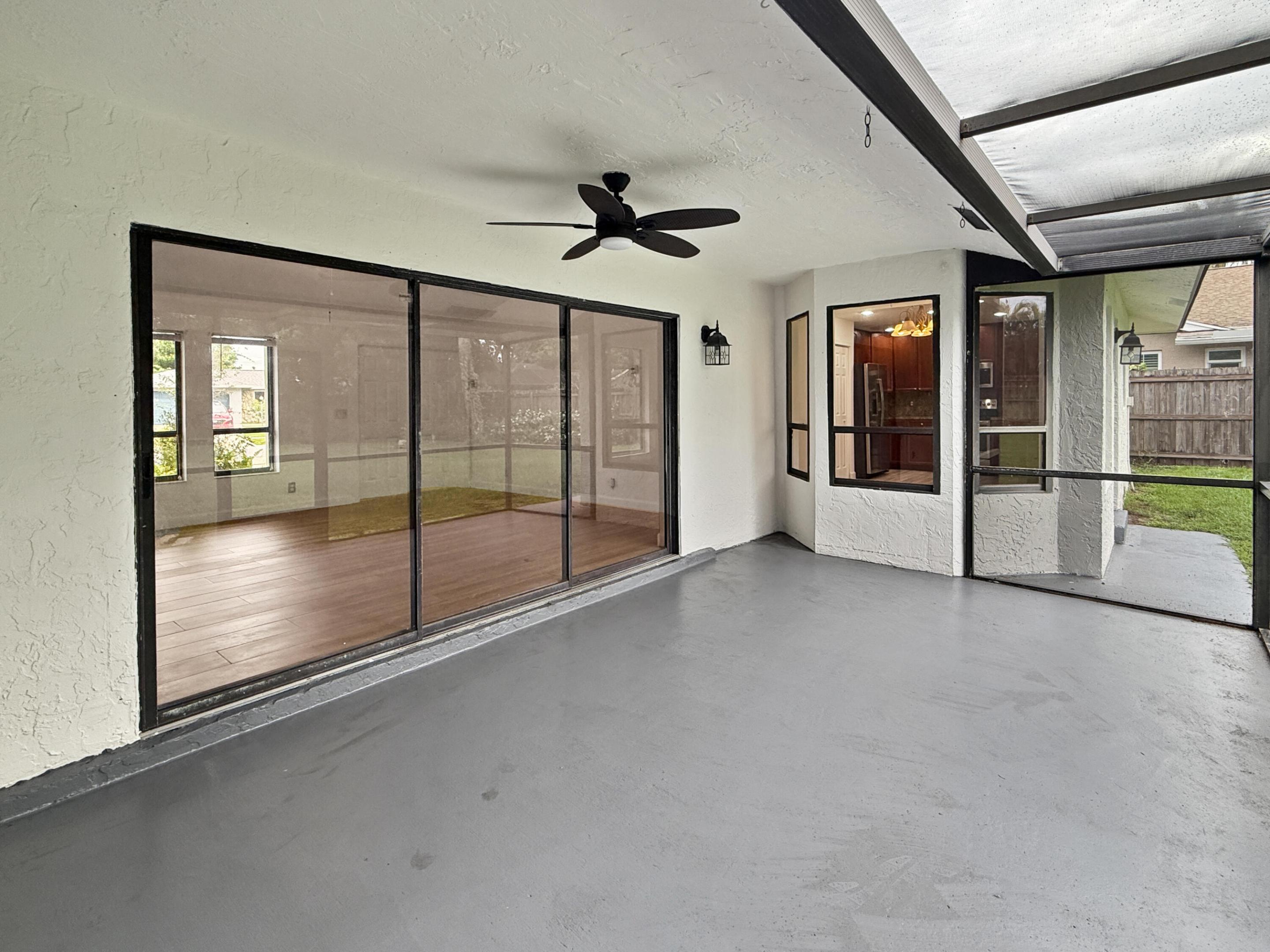 102 Valencia Street