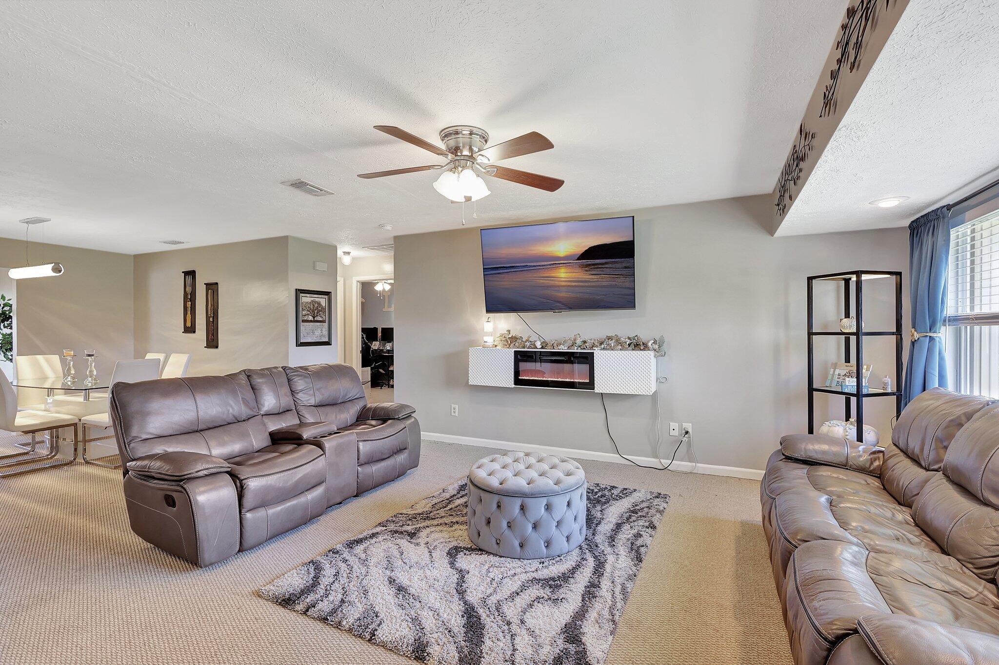 225 SW Langfield Avenue, Port St. Lucie