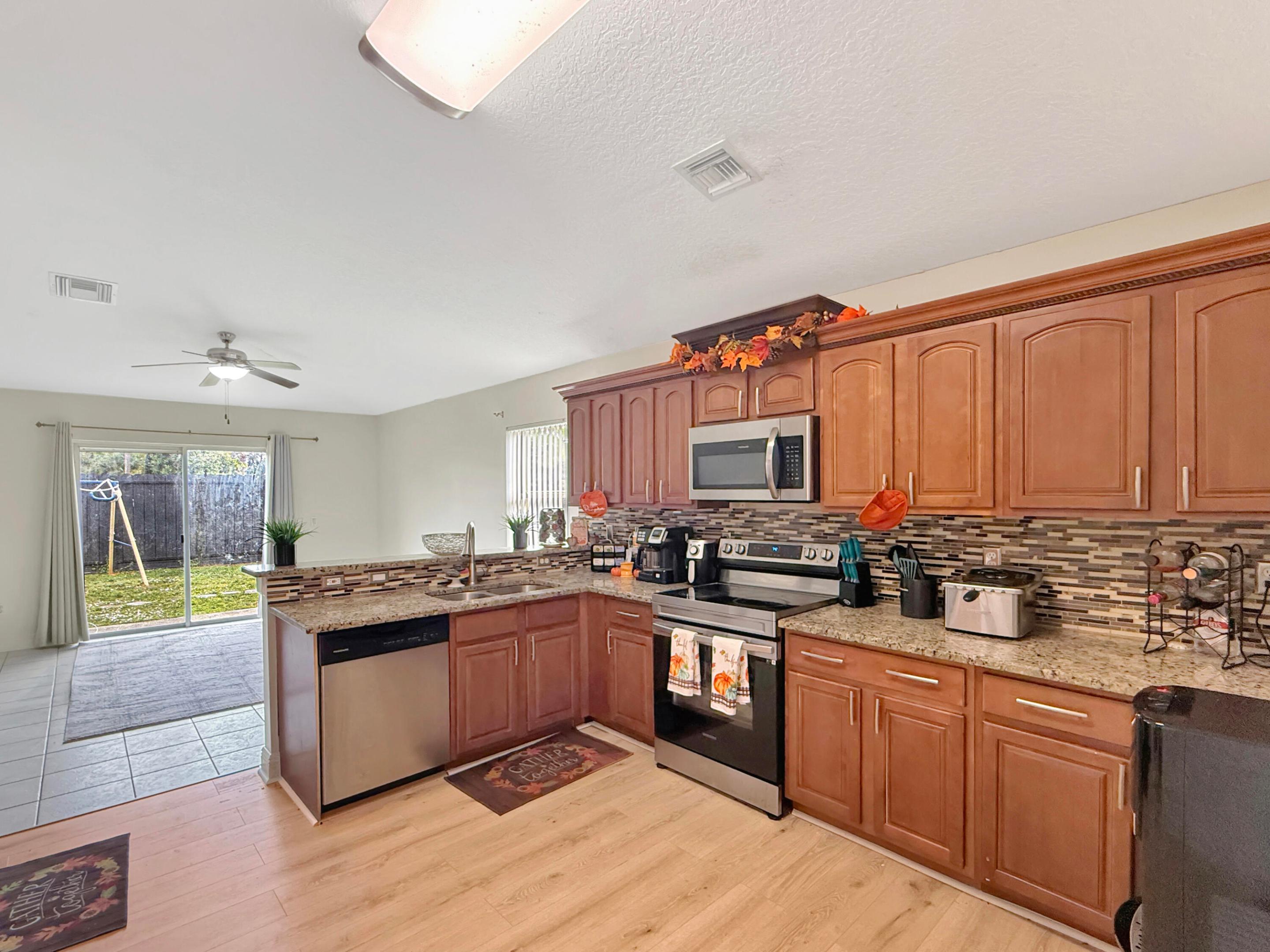 1051 Park Hill Drive
