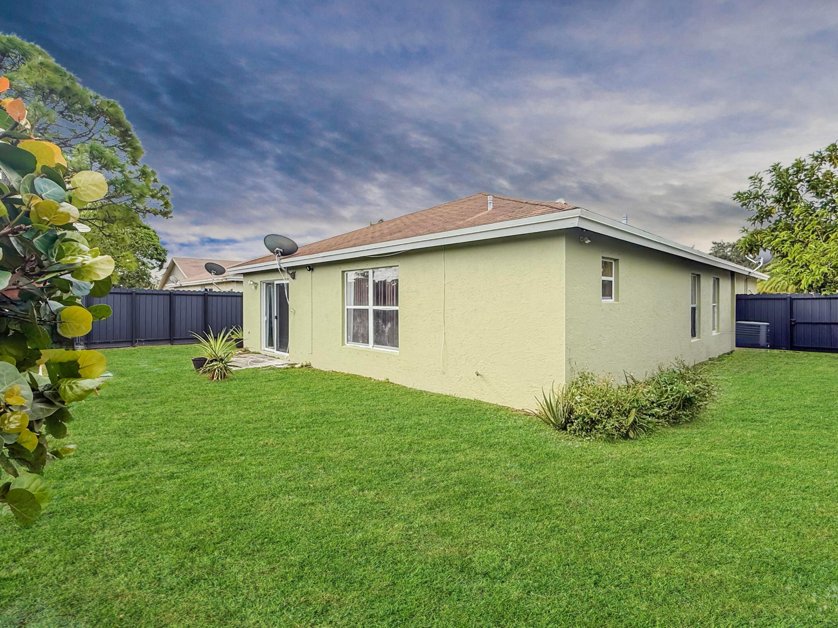 1051 Park Hill Drive