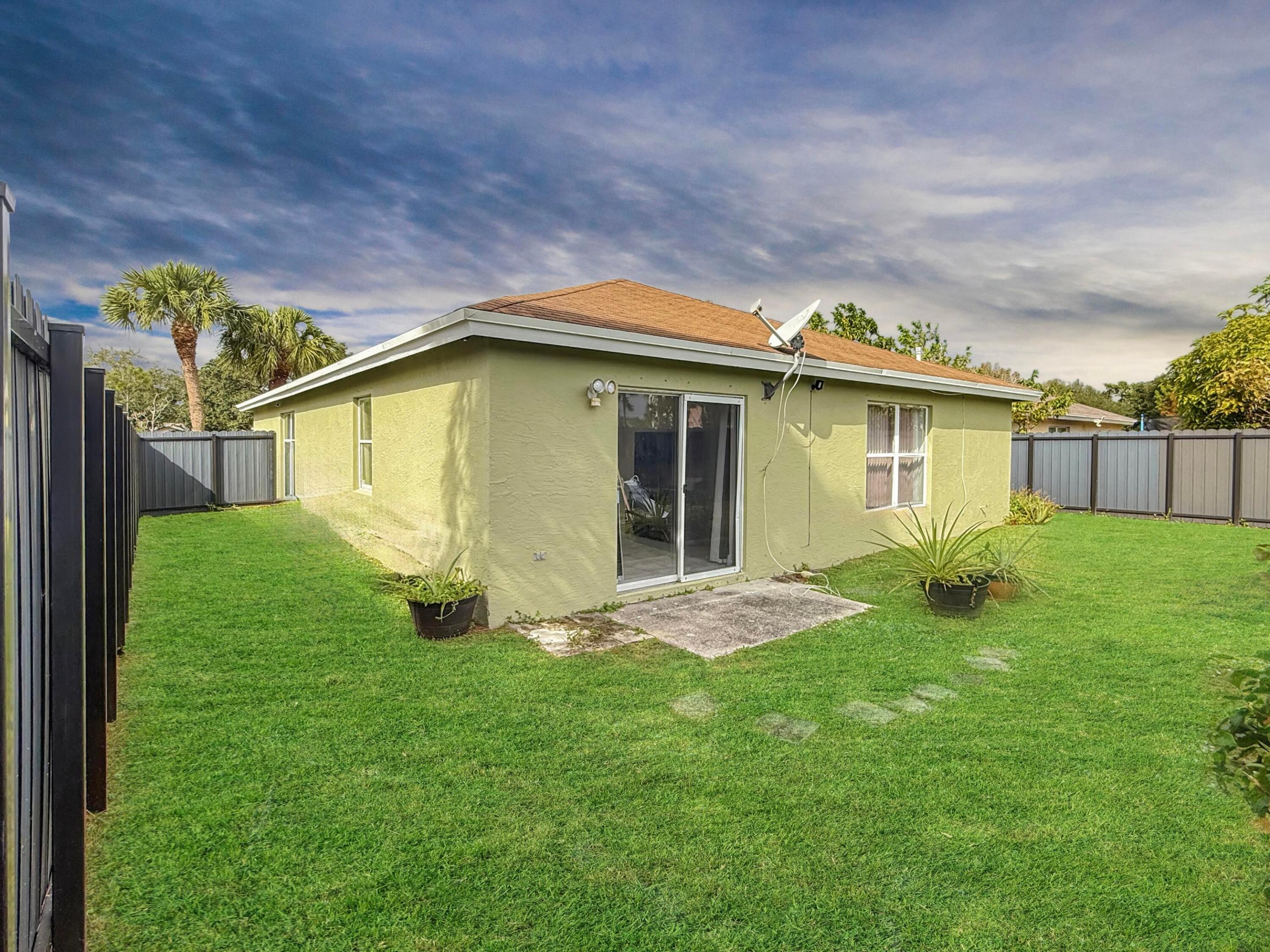 1051 Park Hill Drive