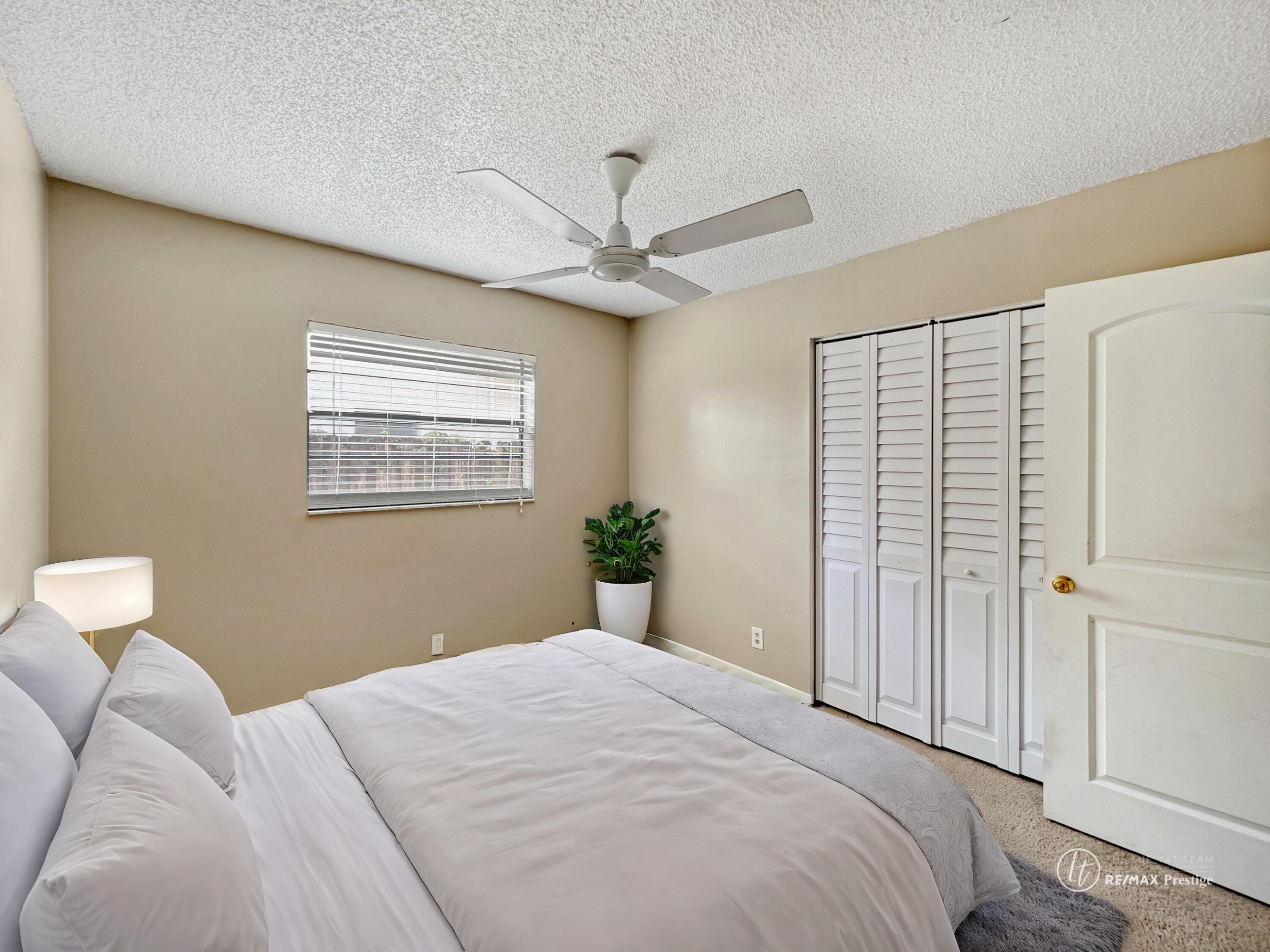 7401 NW 48th Place