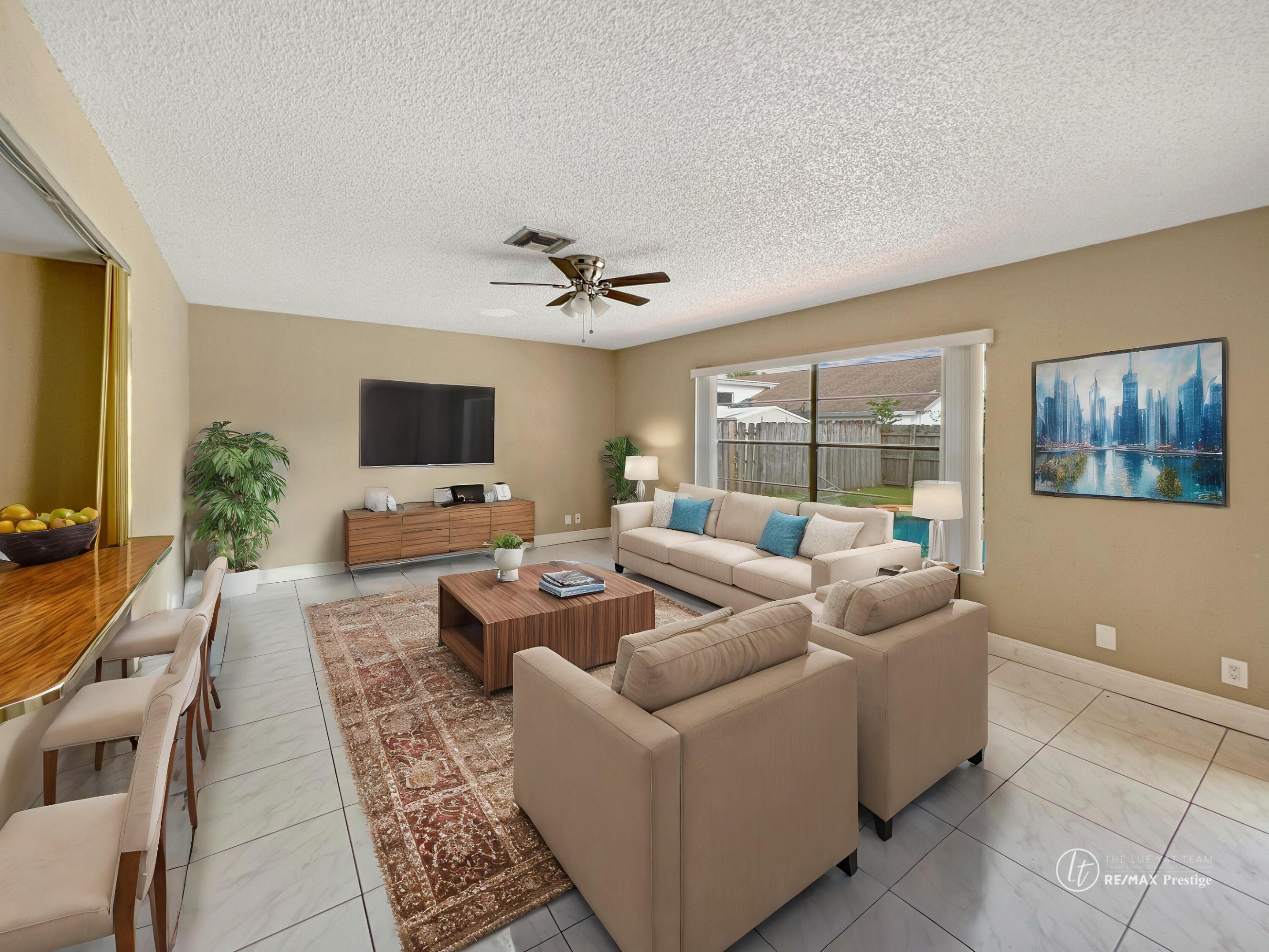 7401 NW 48th Place
