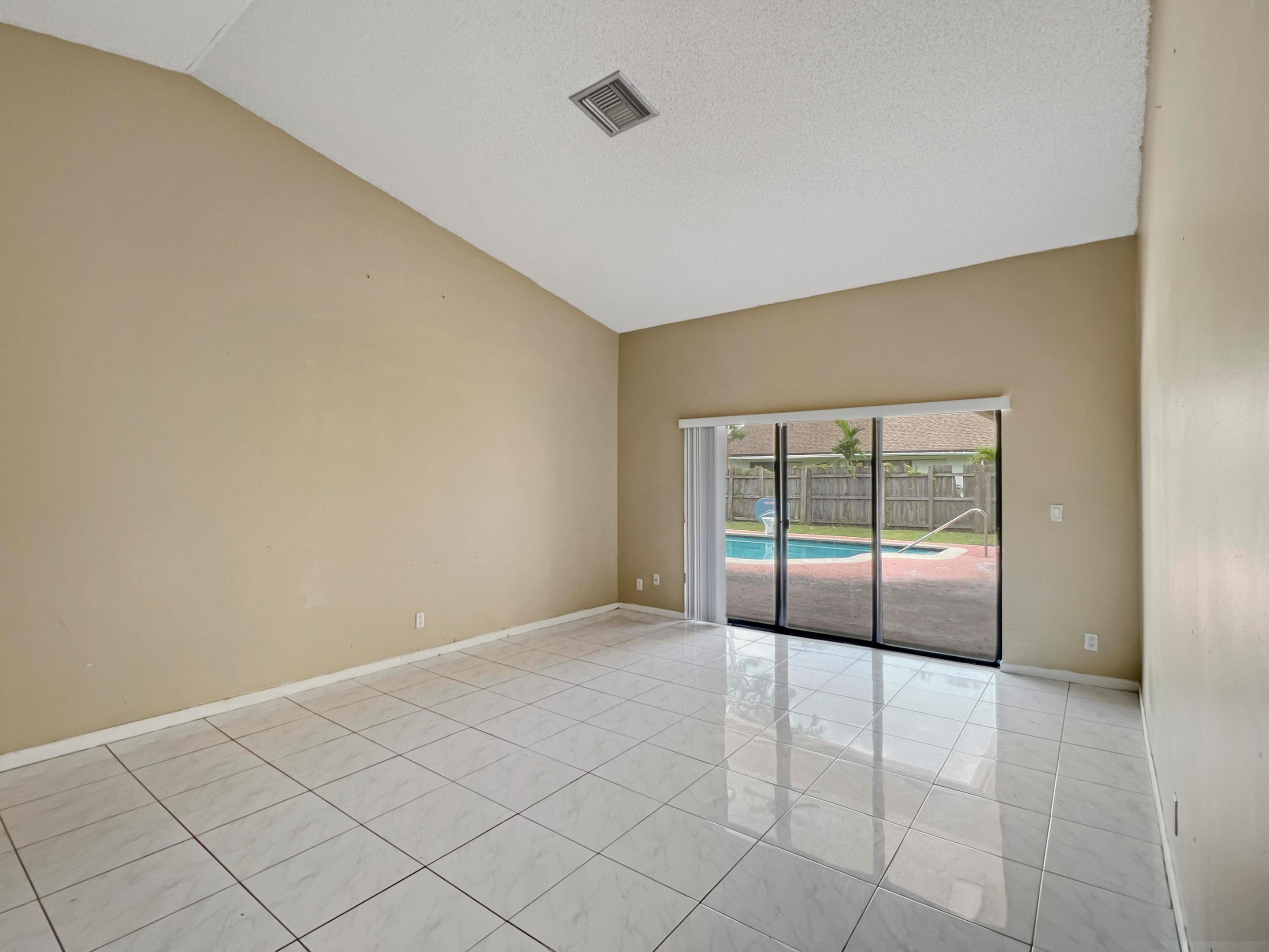 7401 NW 48th Place