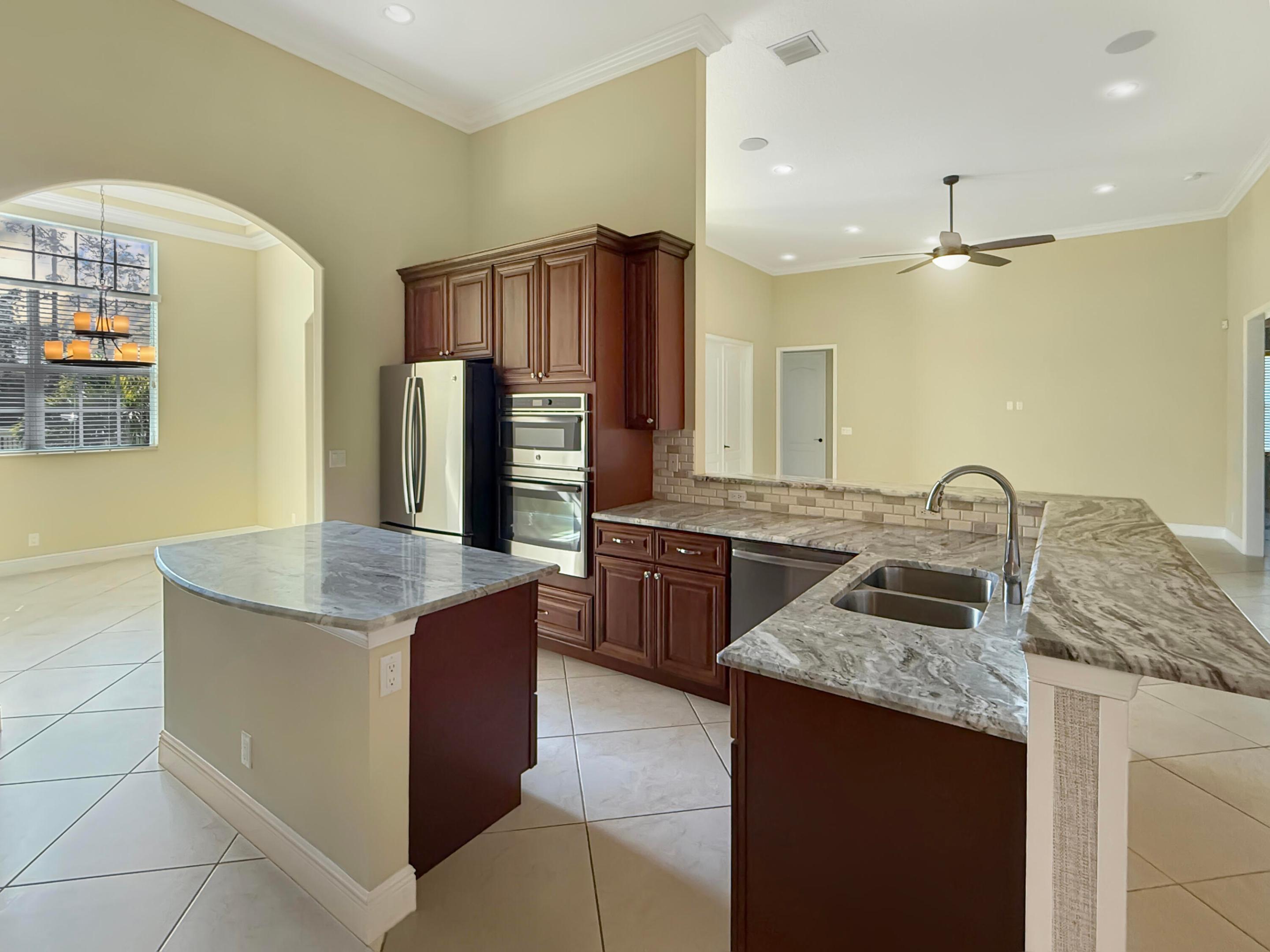 17891 Tangerine Boulevard