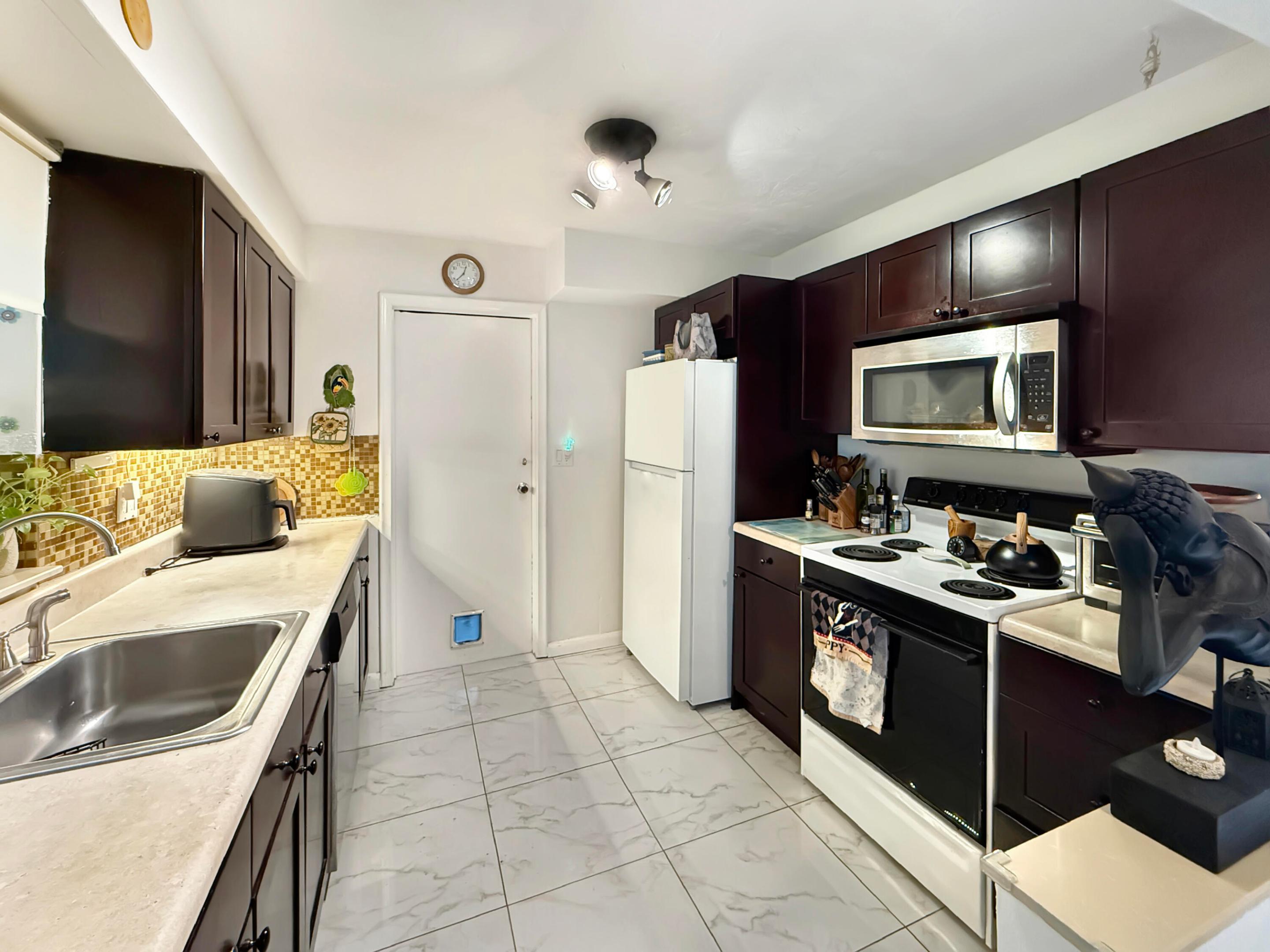 8650 NW 29th Street