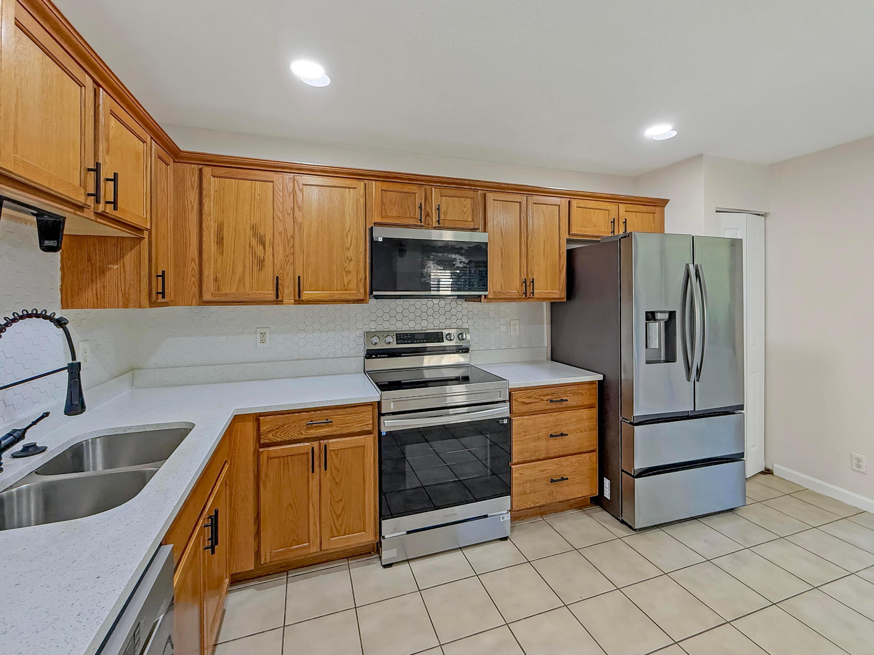 6160 Sugar Loaf Lane