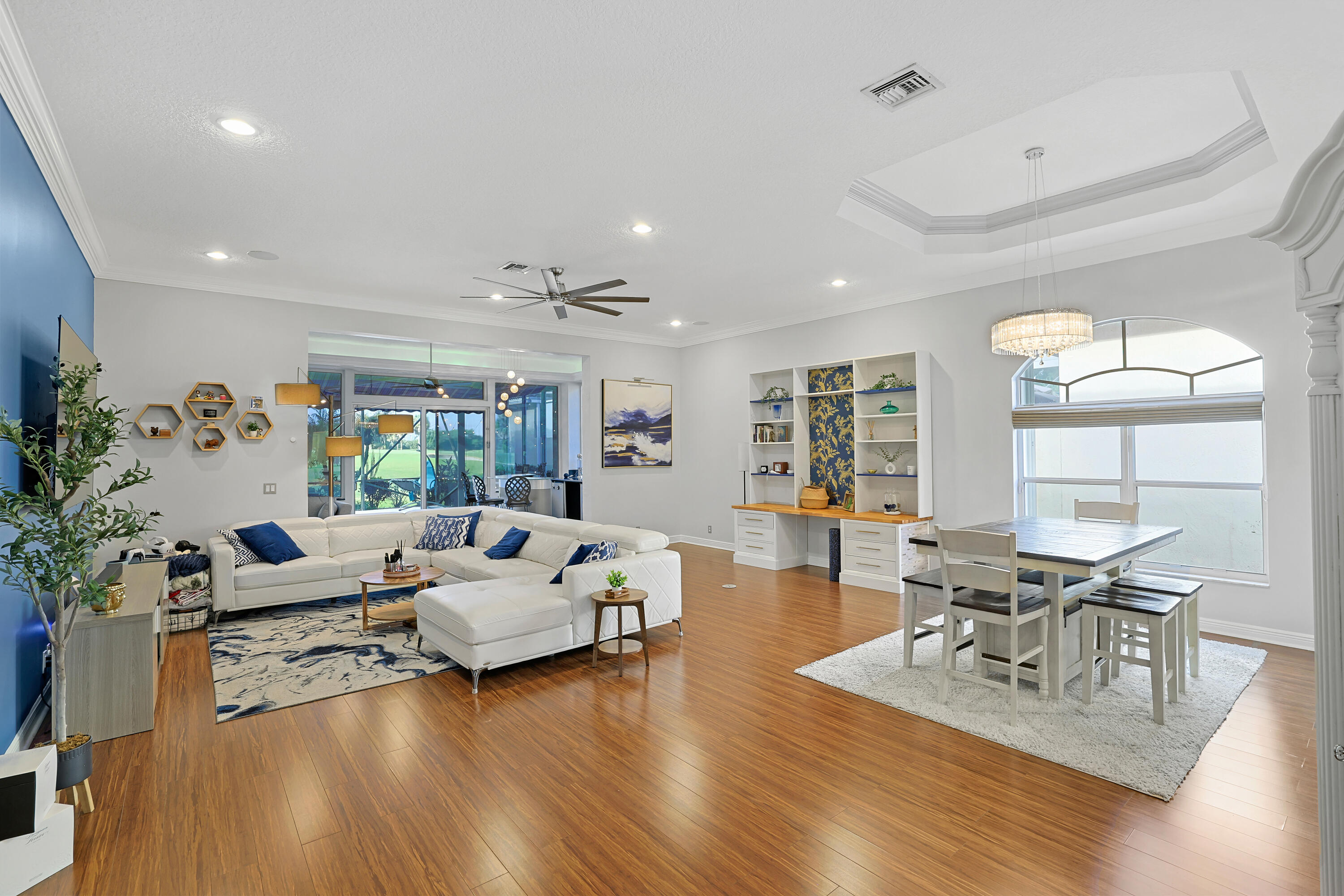 6775 Rothschild Circle