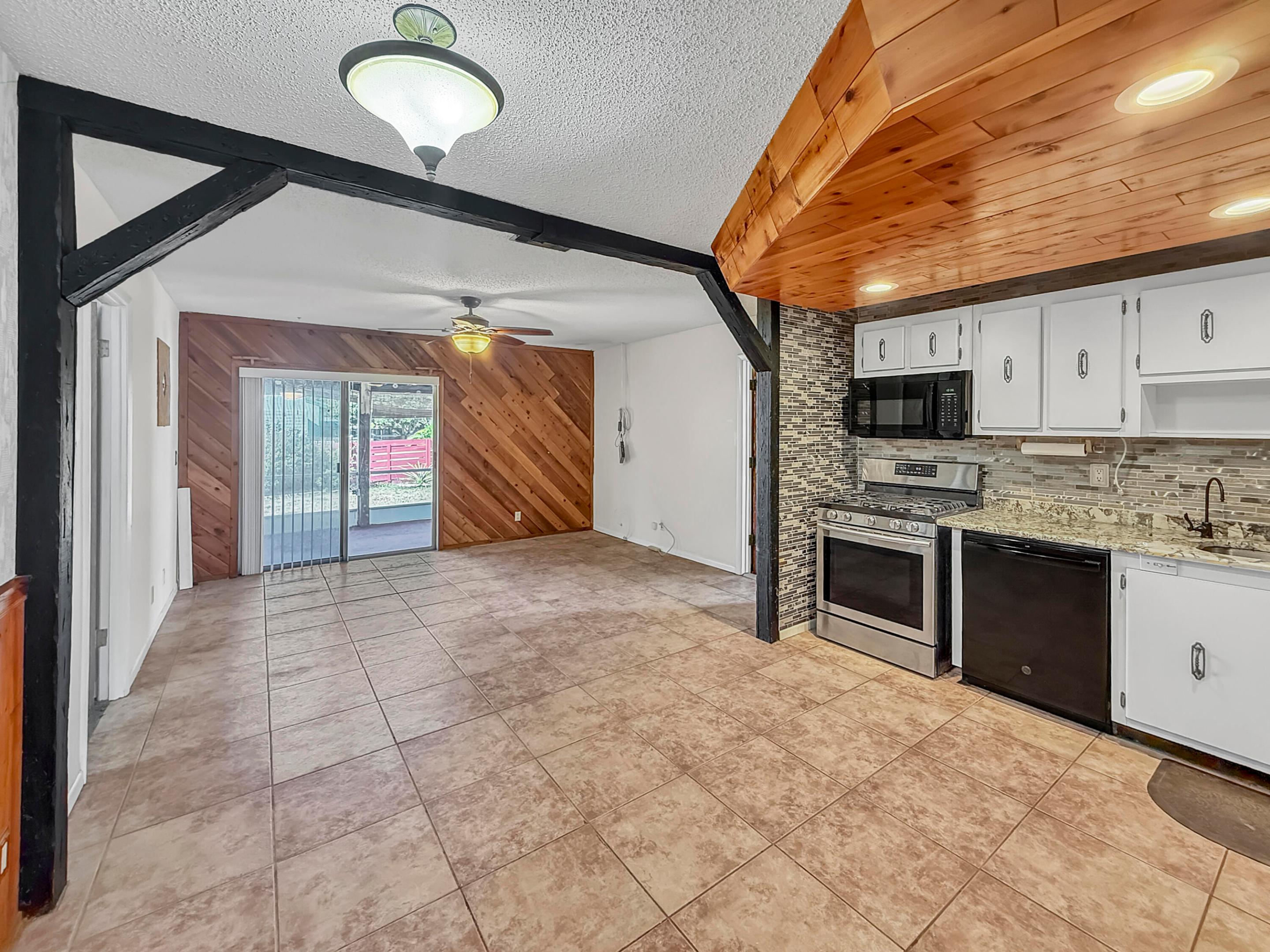 4387 Appian Way
