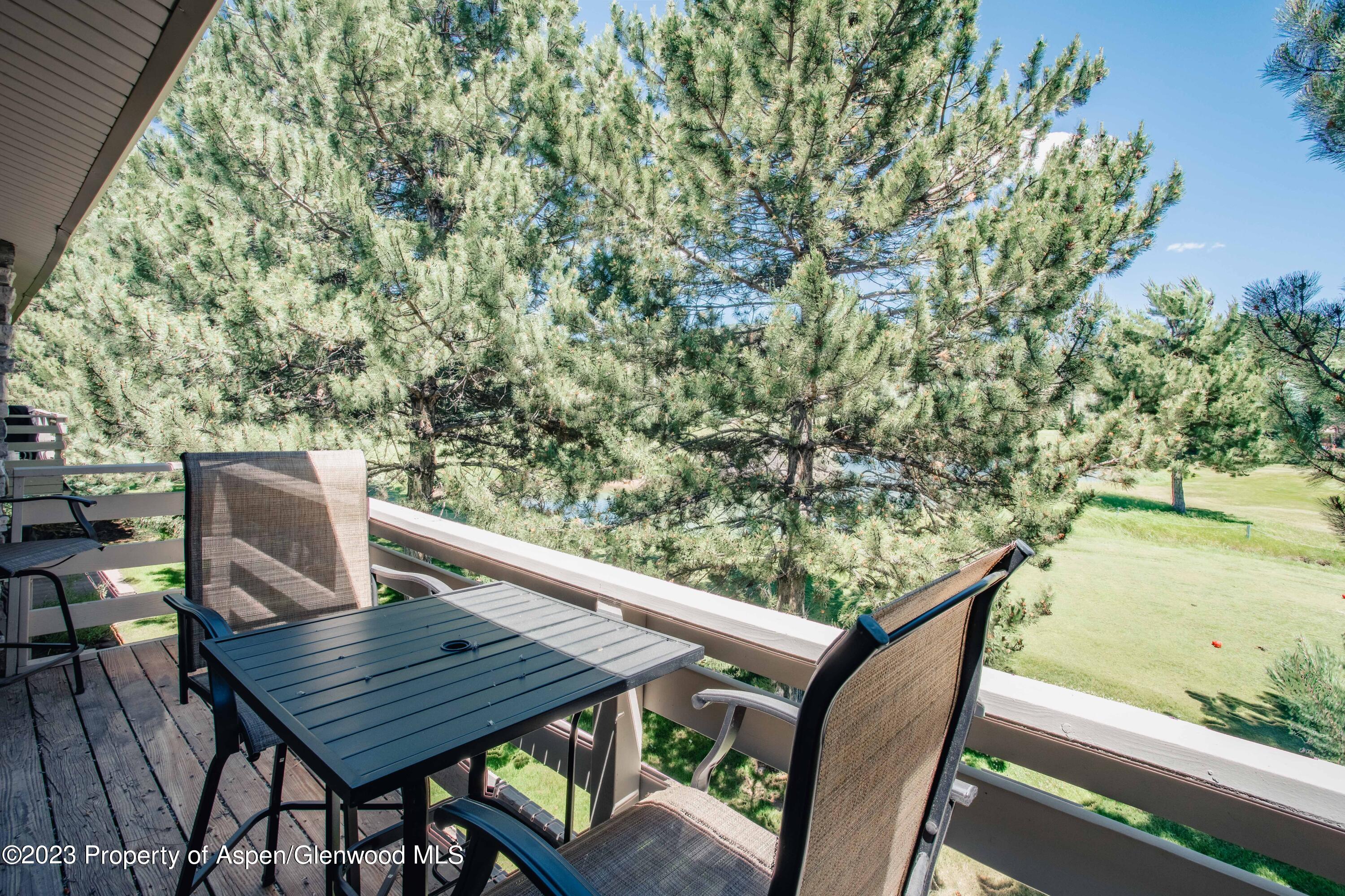 14913 Highway 82, 251