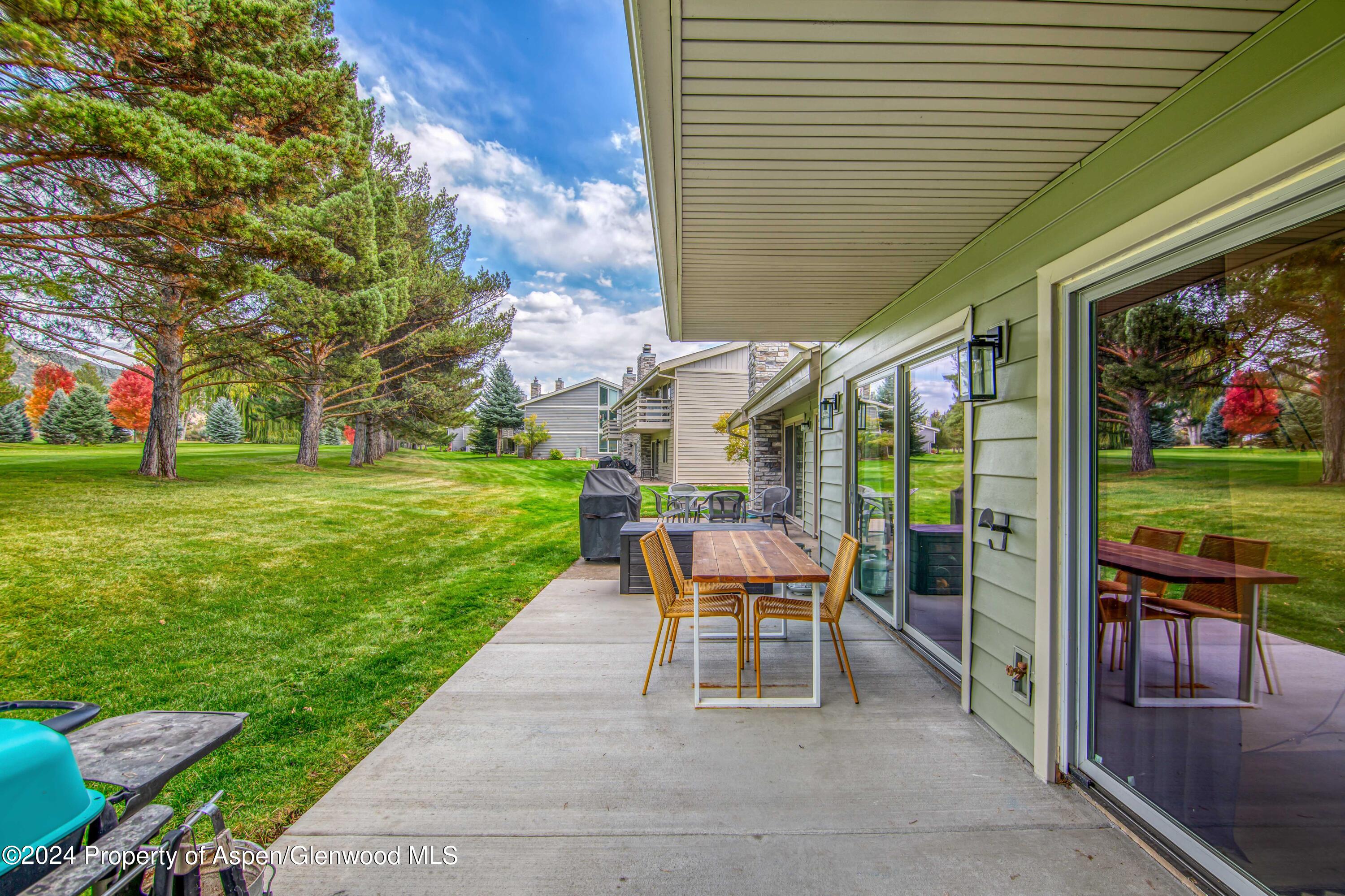 14913 Highway 82, 297