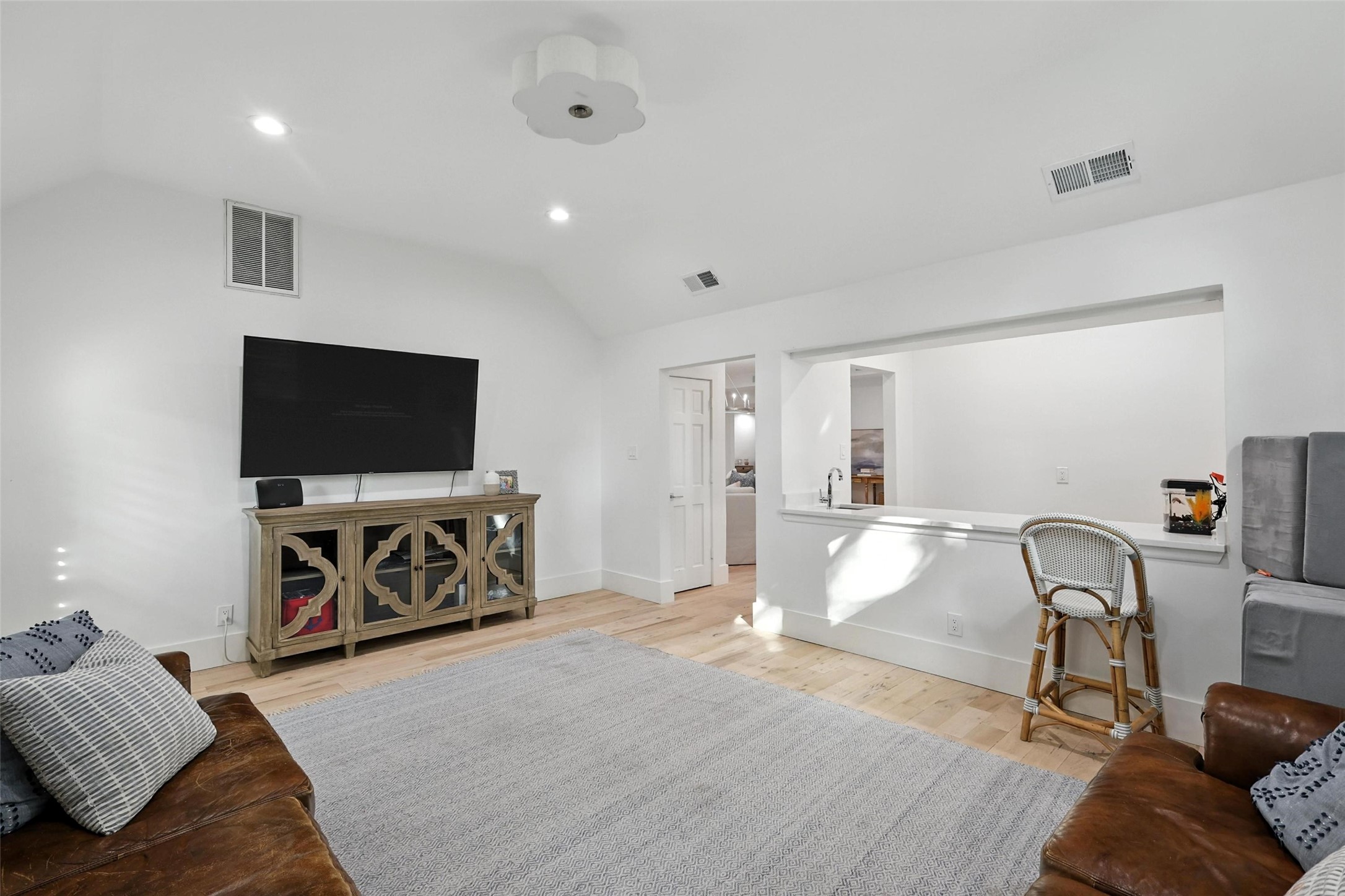 1211 Cross Timber Drive