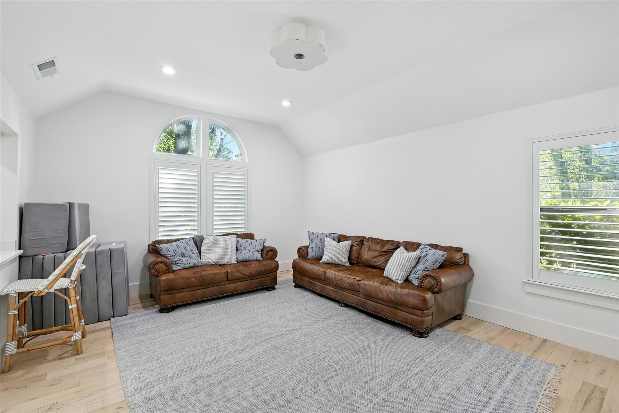 1211 Cross Timber Drive