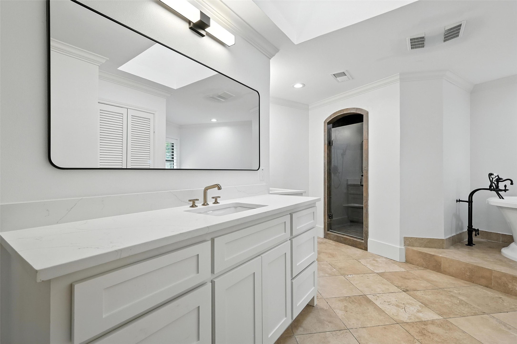 1211 Cross Timber Drive