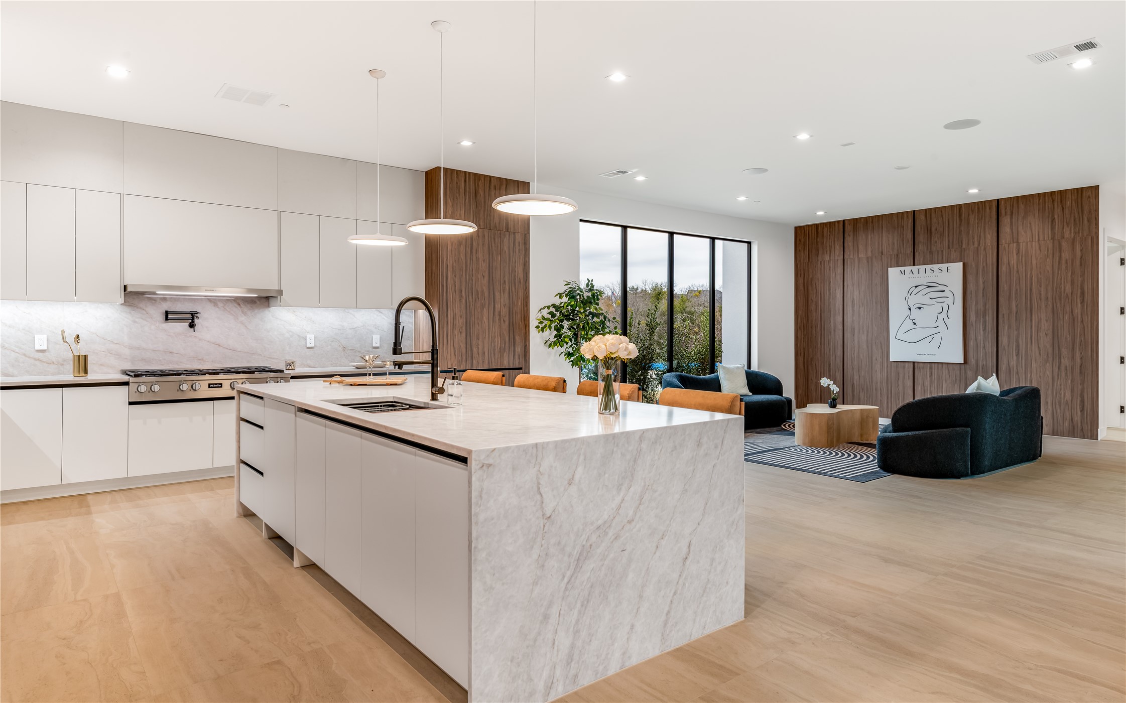 229 Sunset Point Trail