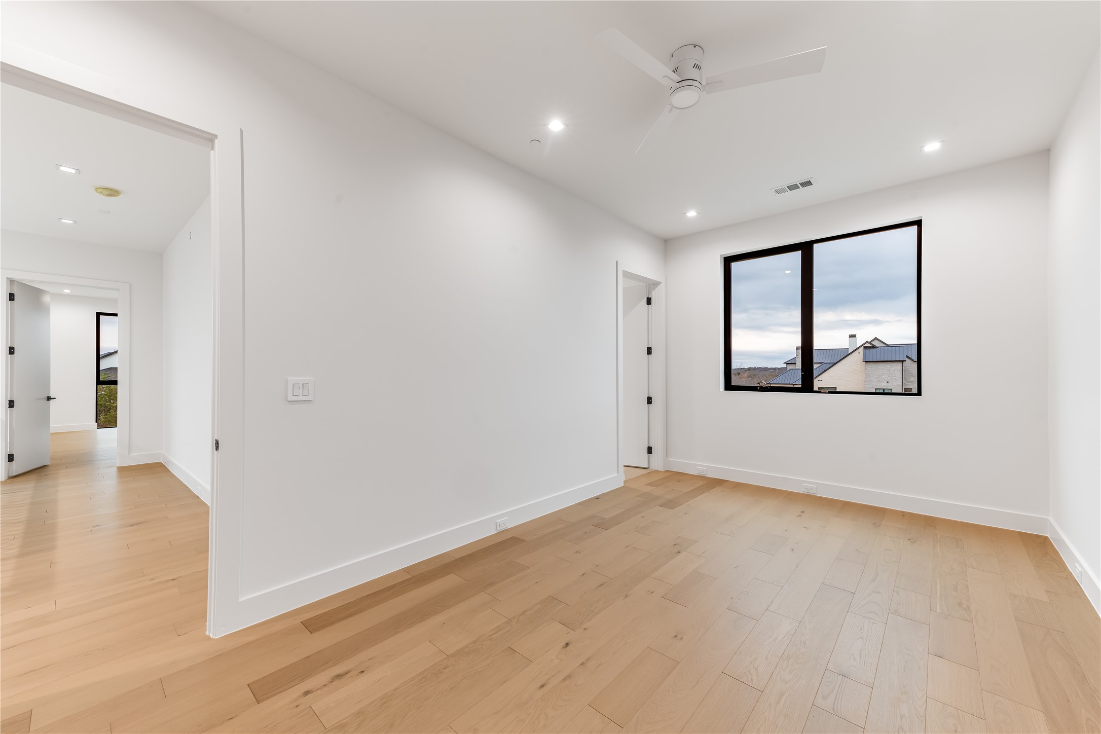 229 Sunset Point Trail