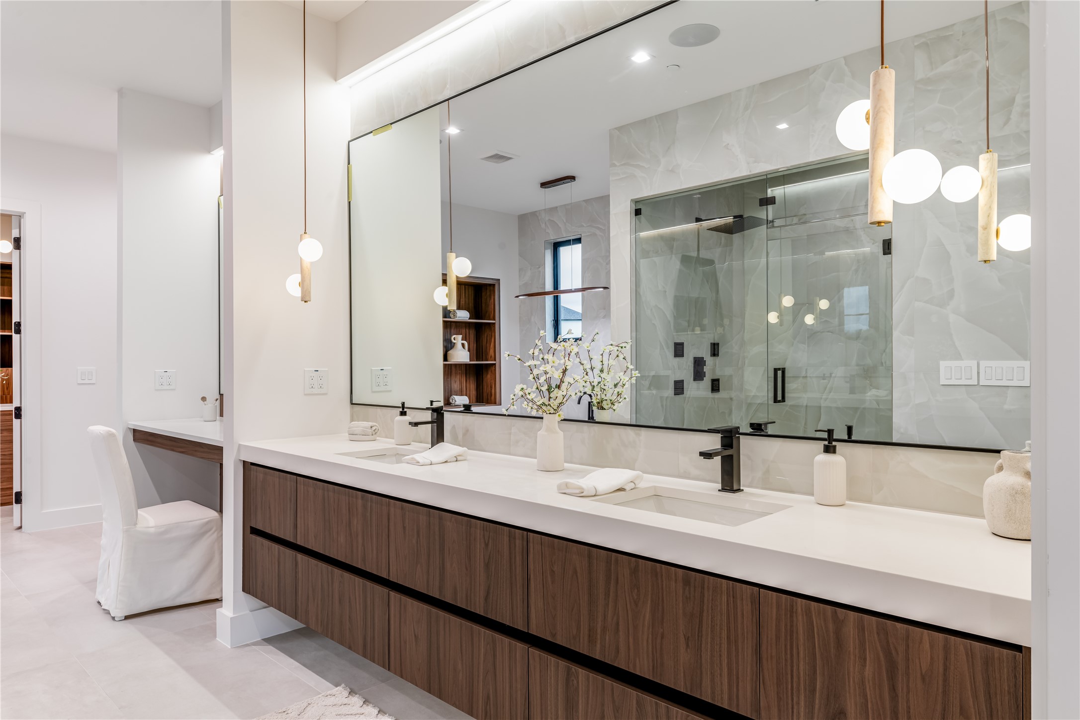 229 Sunset Point Trail