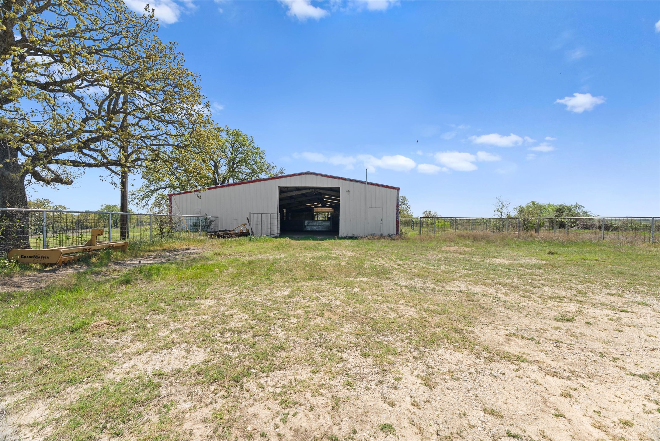 2202 County Road 3657