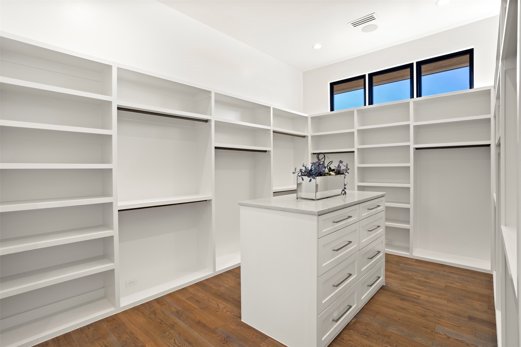 1118 Vera Court
