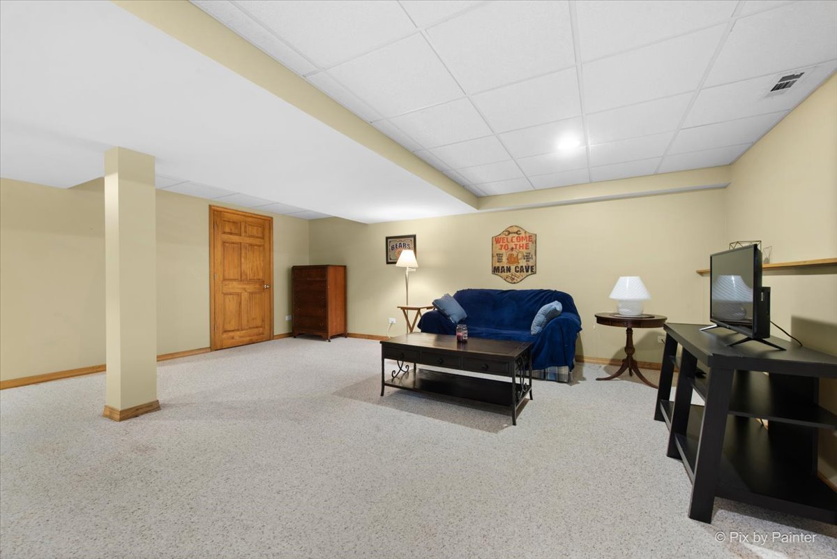 1103 Paul Court
