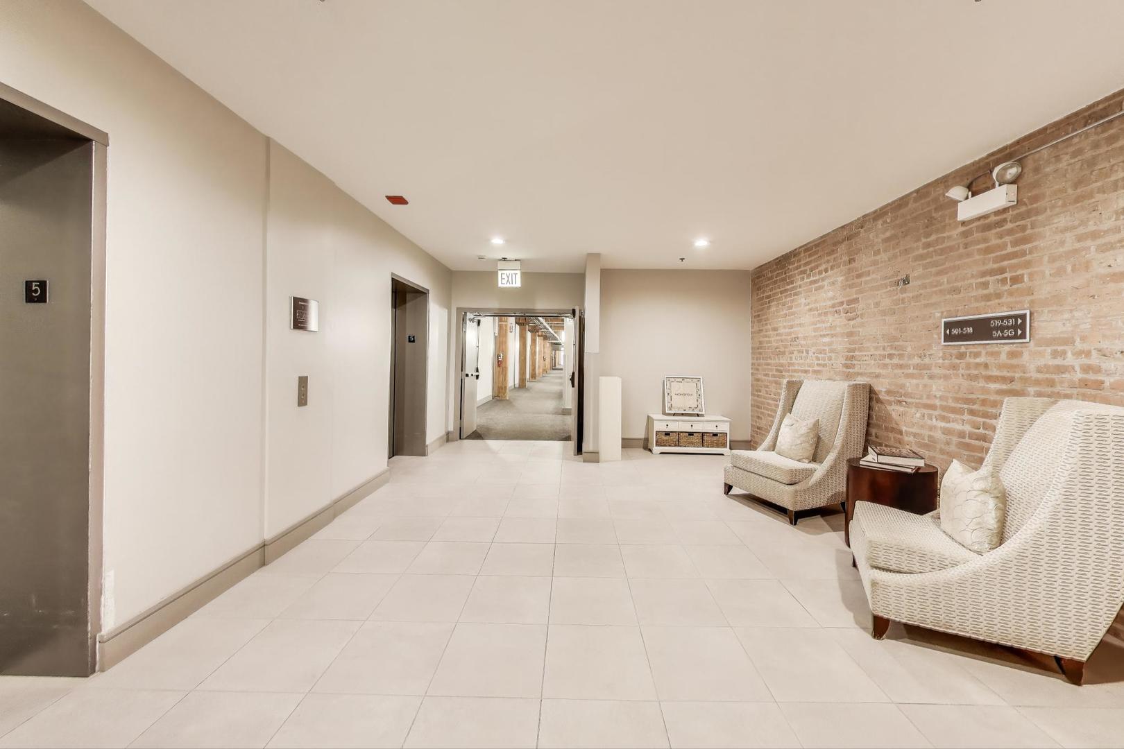 360 W Illinois Street Unit: 503