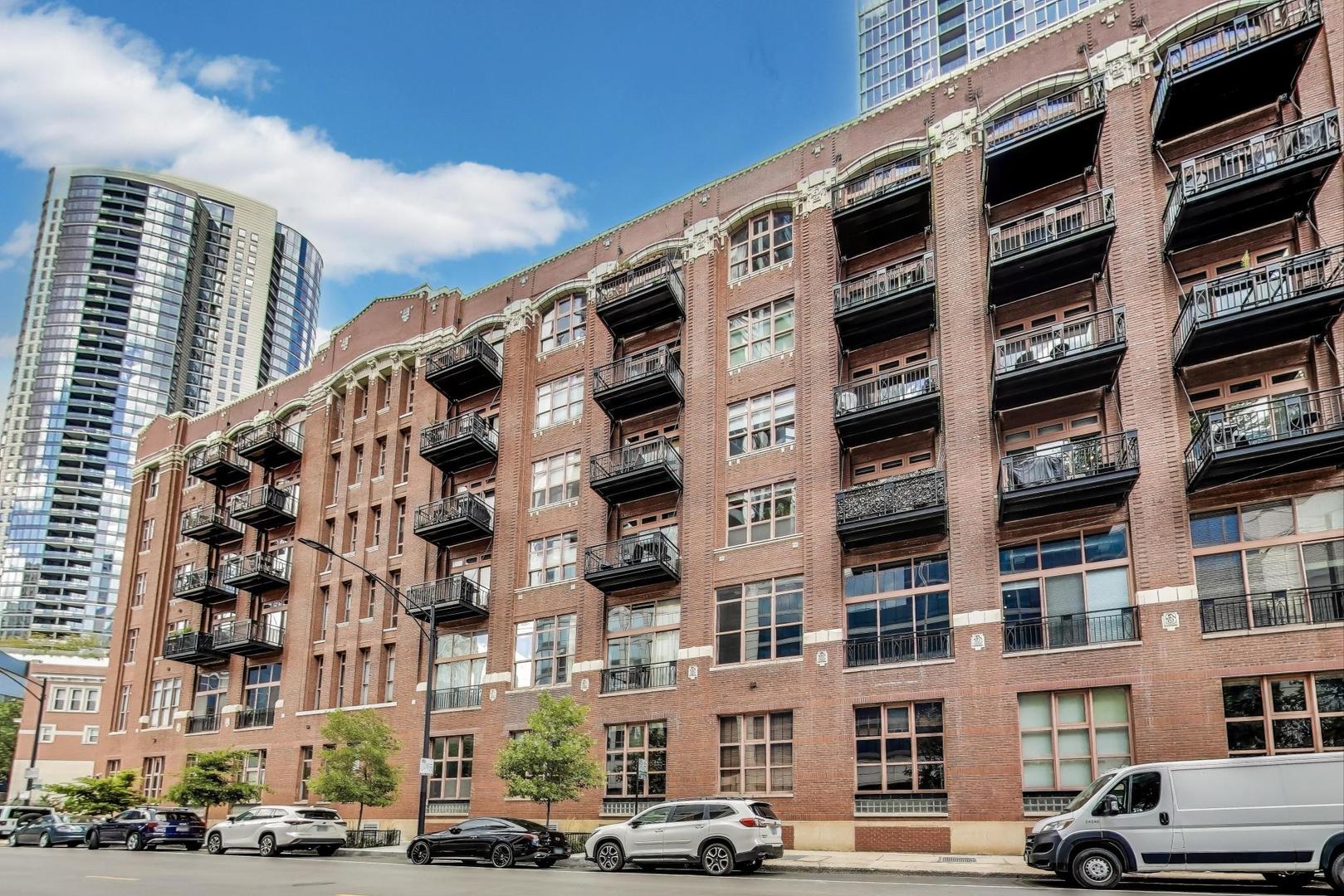 360 W Illinois Street Unit: 503