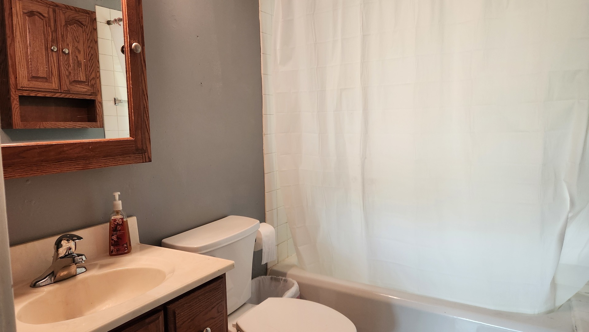 228 Church Street Unit: 1