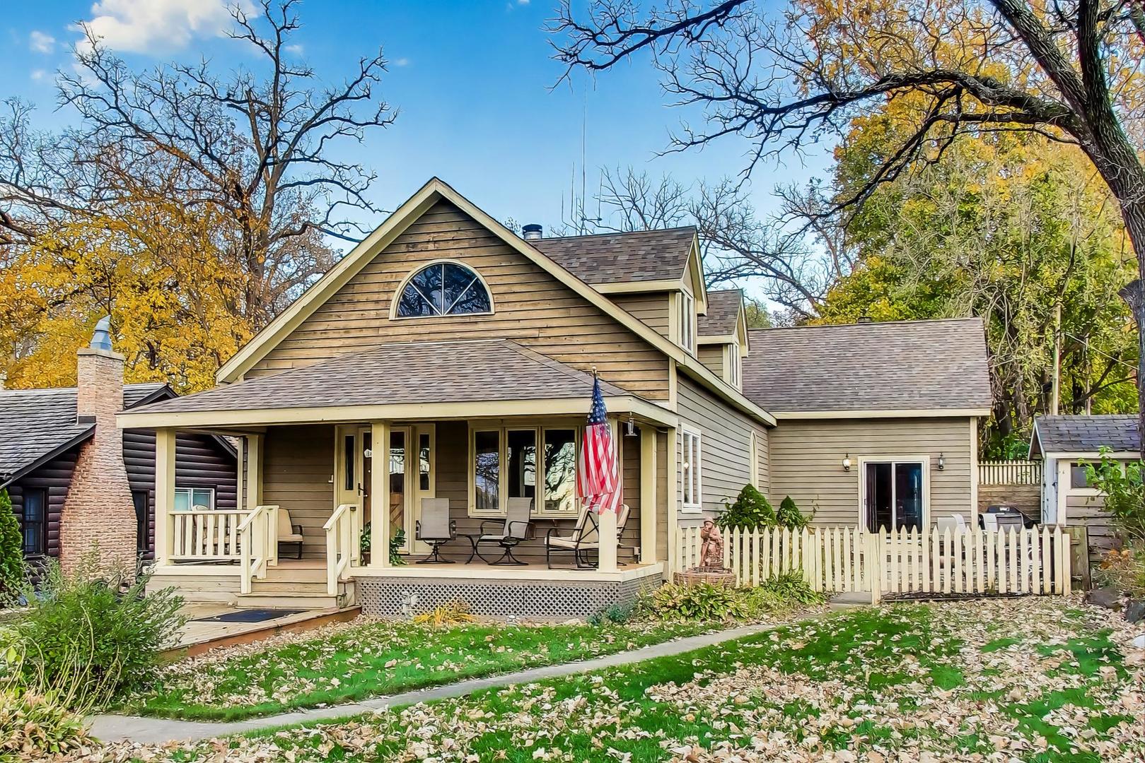 4116 E Lake Shore Drive