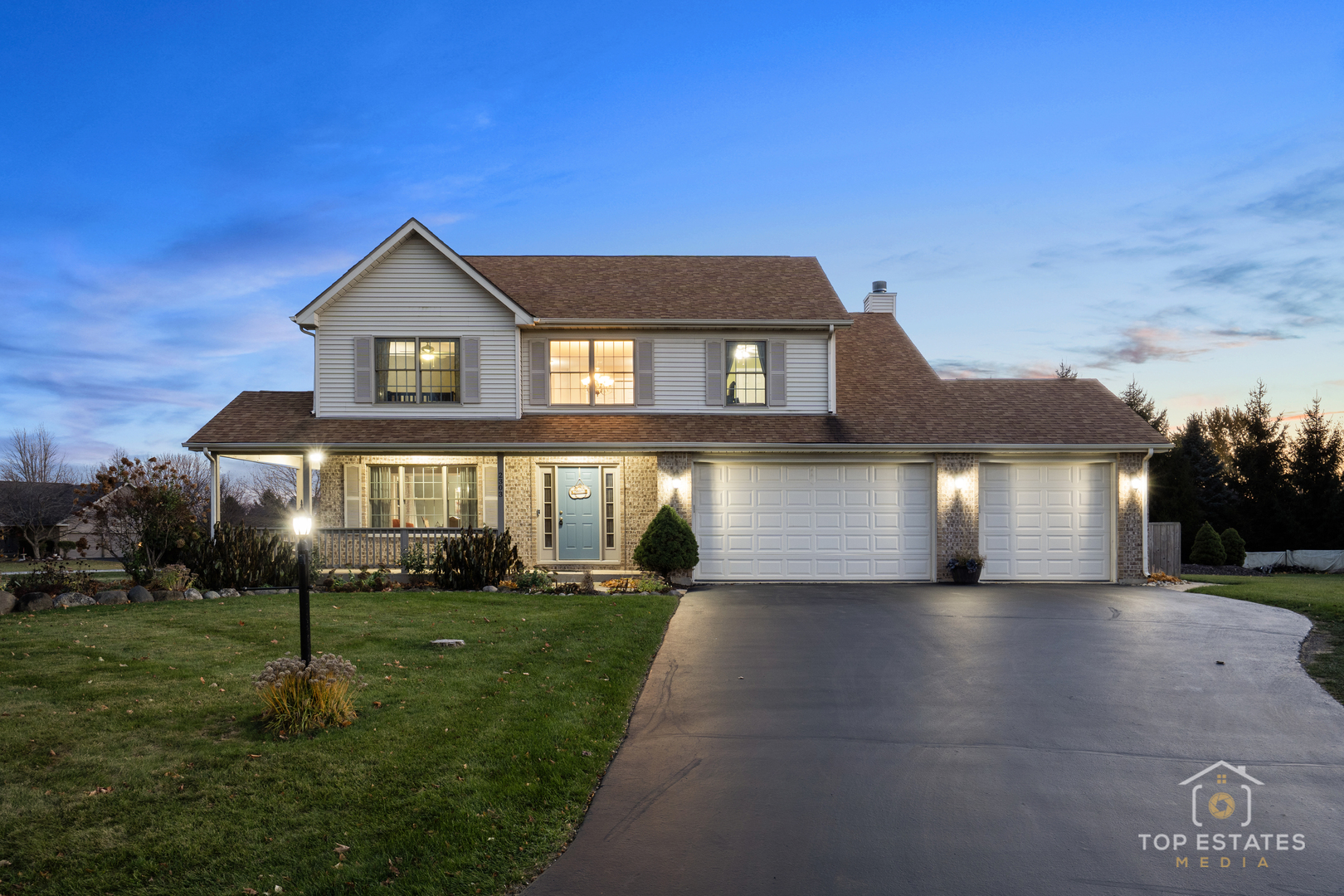 2303 Fox Bluff Lane