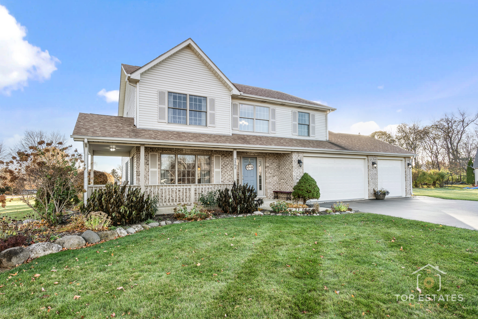 2303 Fox Bluff Lane