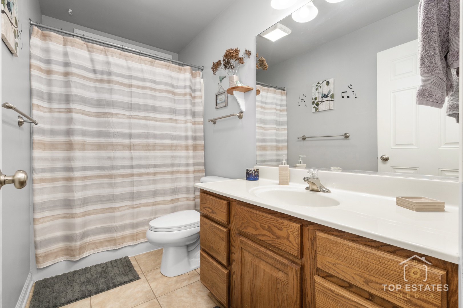 2303 Fox Bluff Lane
