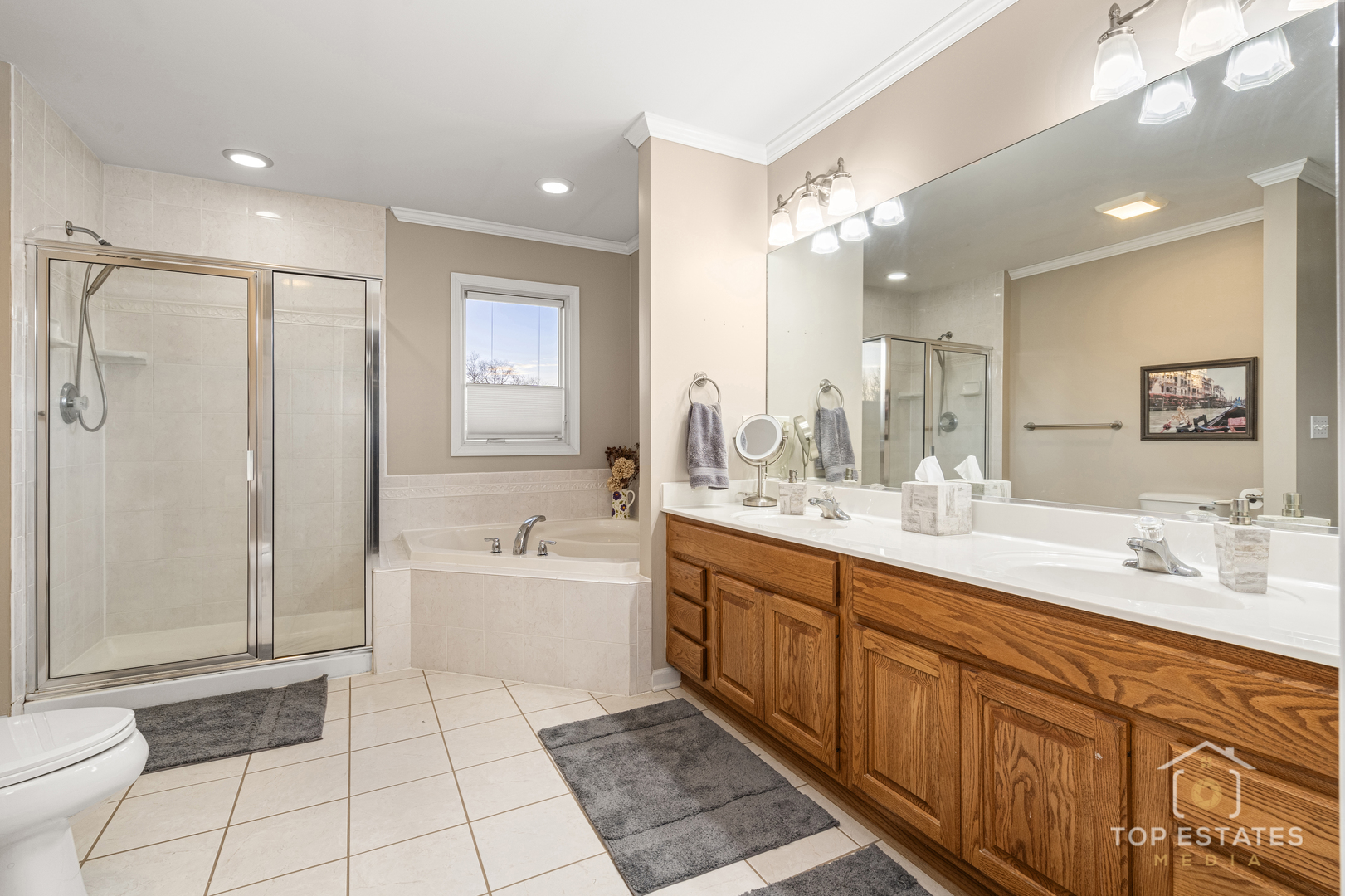 2303 Fox Bluff Lane