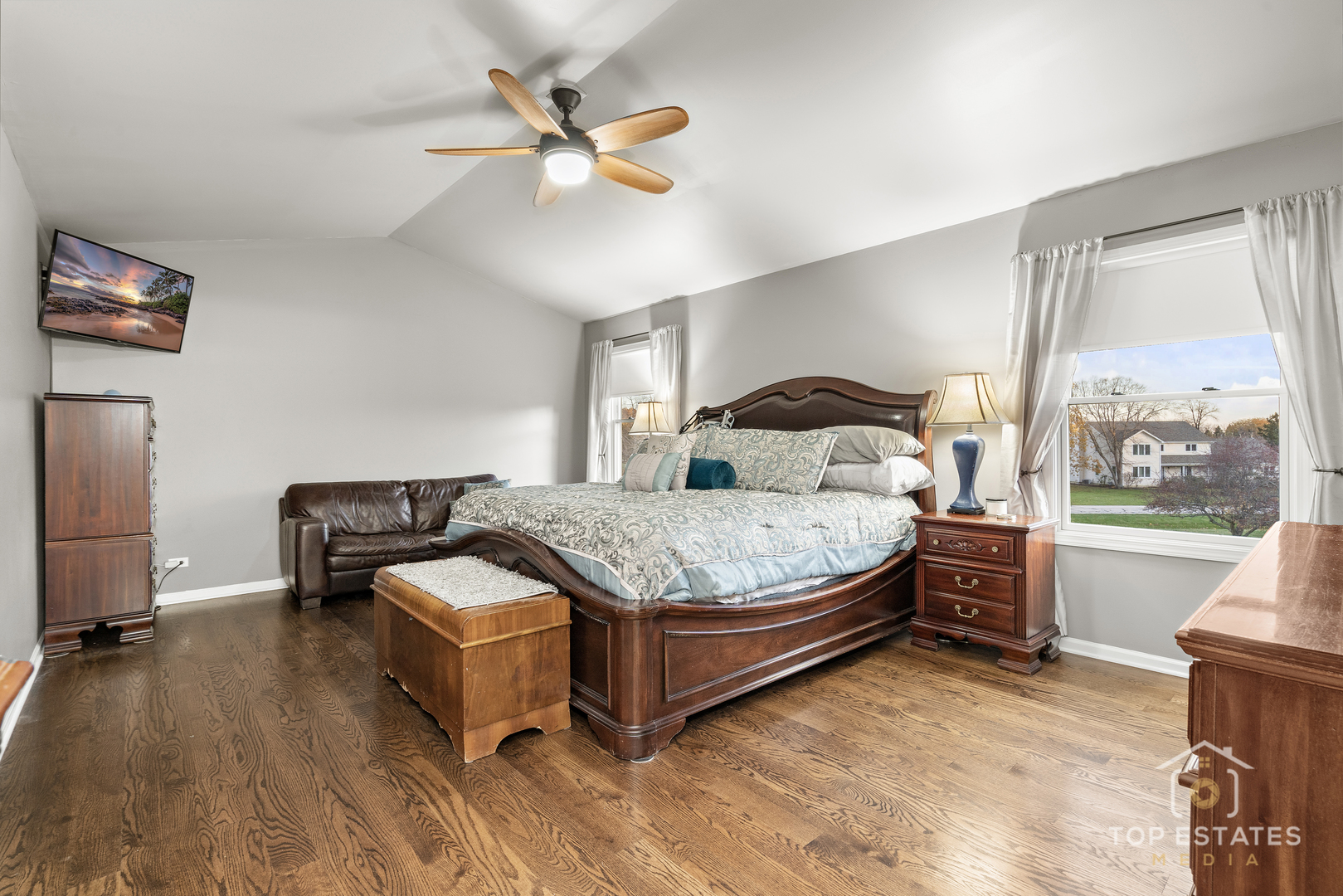 2303 Fox Bluff Lane