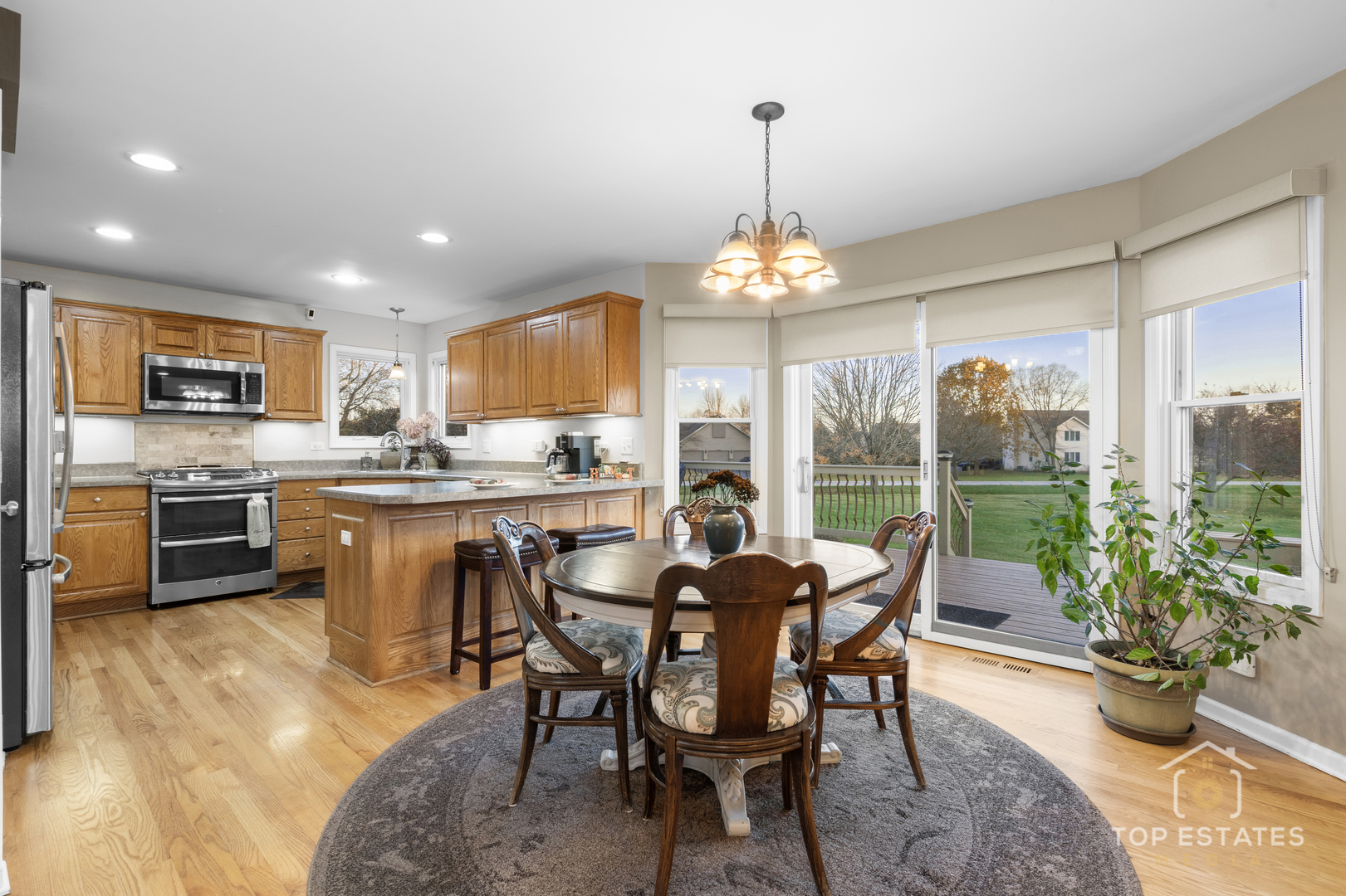 2303 Fox Bluff Lane
