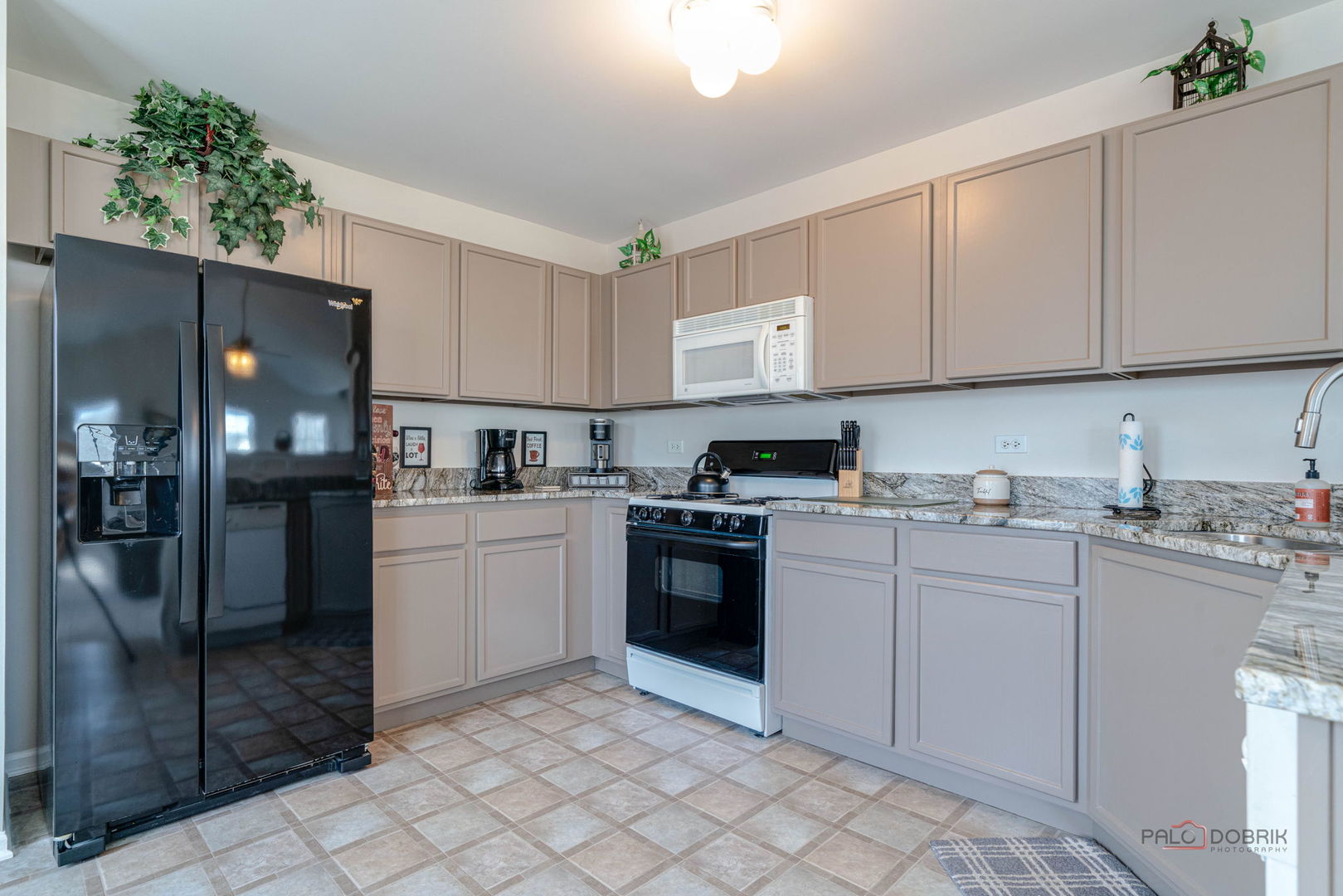 585 Bridle Court Unit: 585