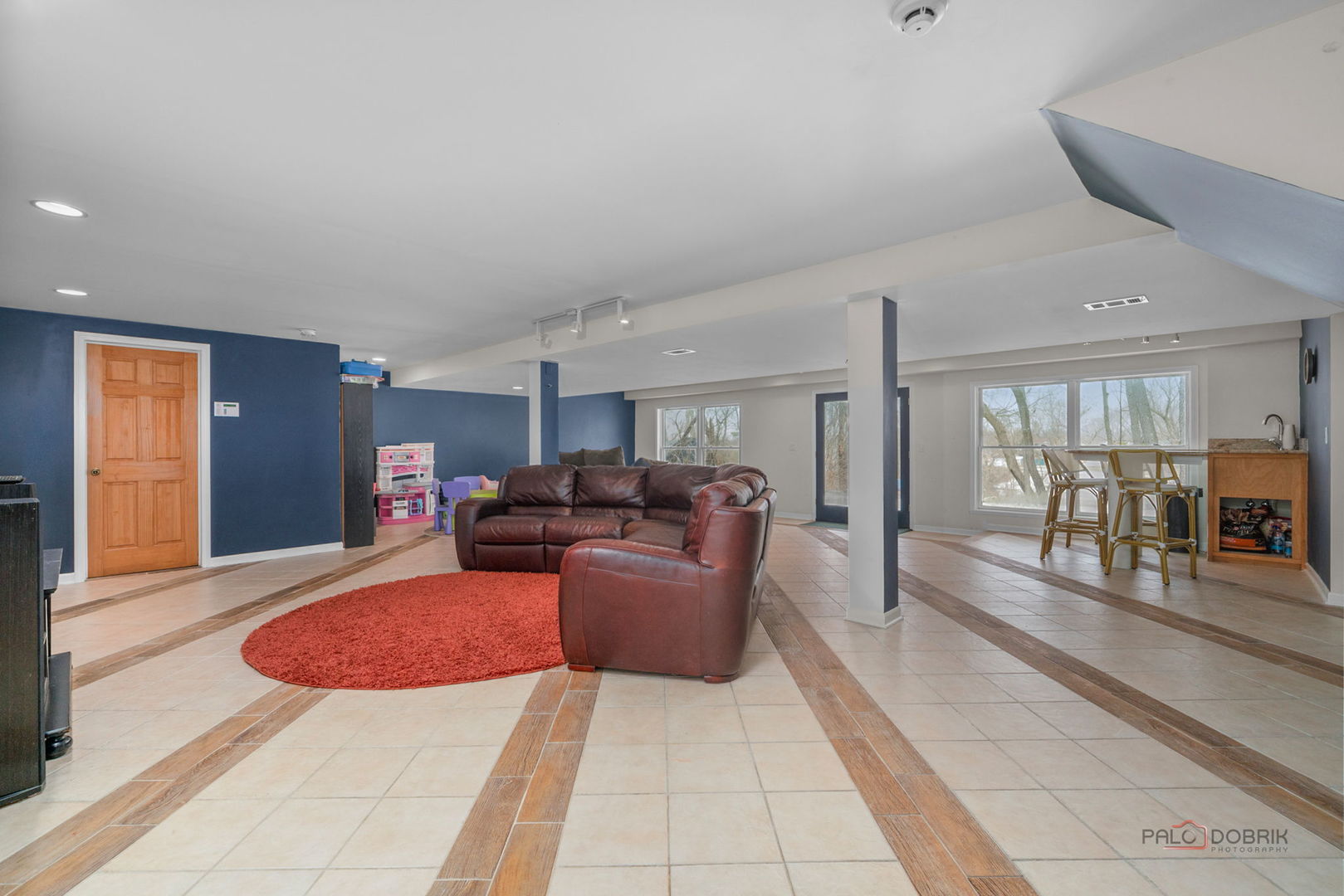 26982 W Lakeview Drive S