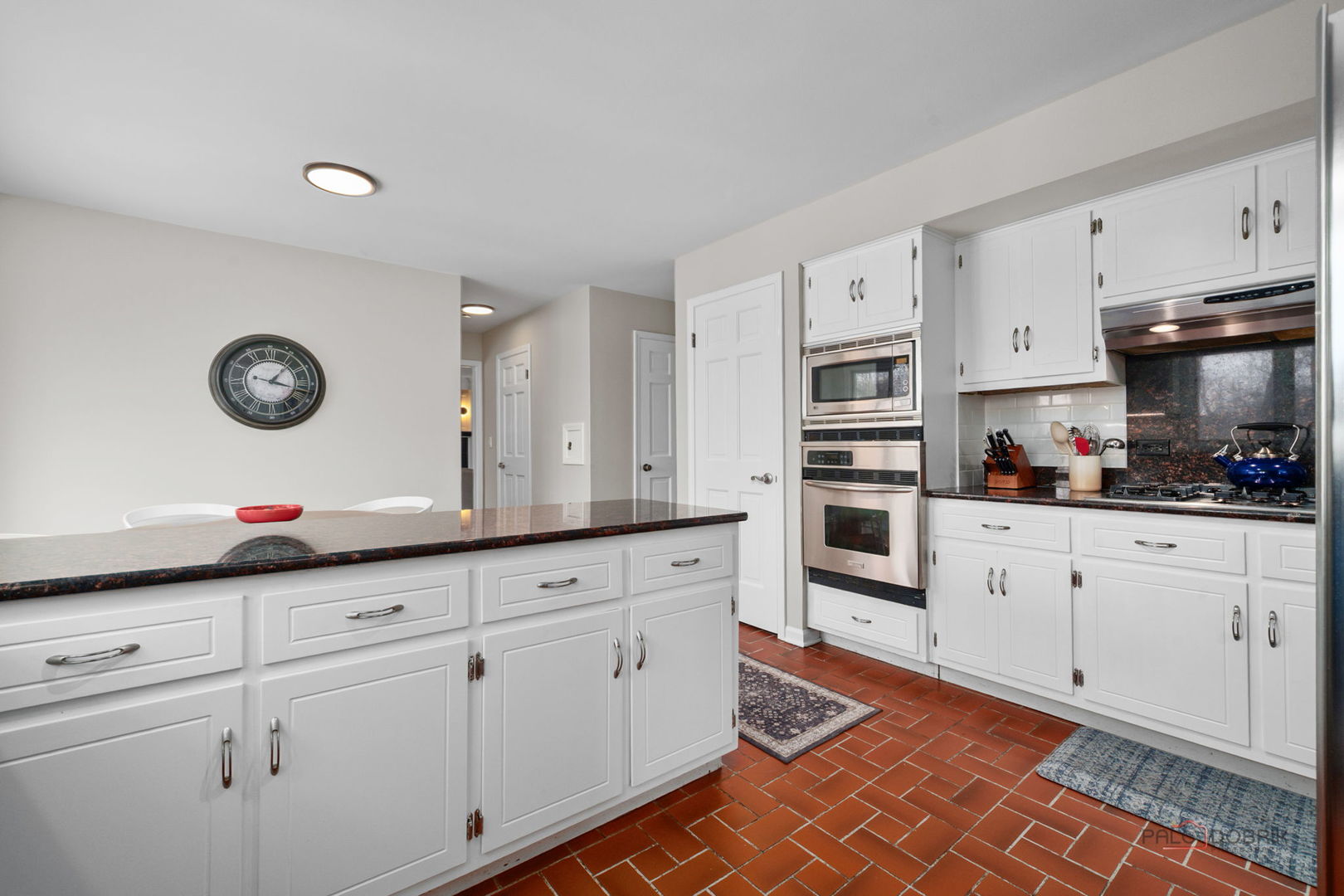 26982 W Lakeview Drive S