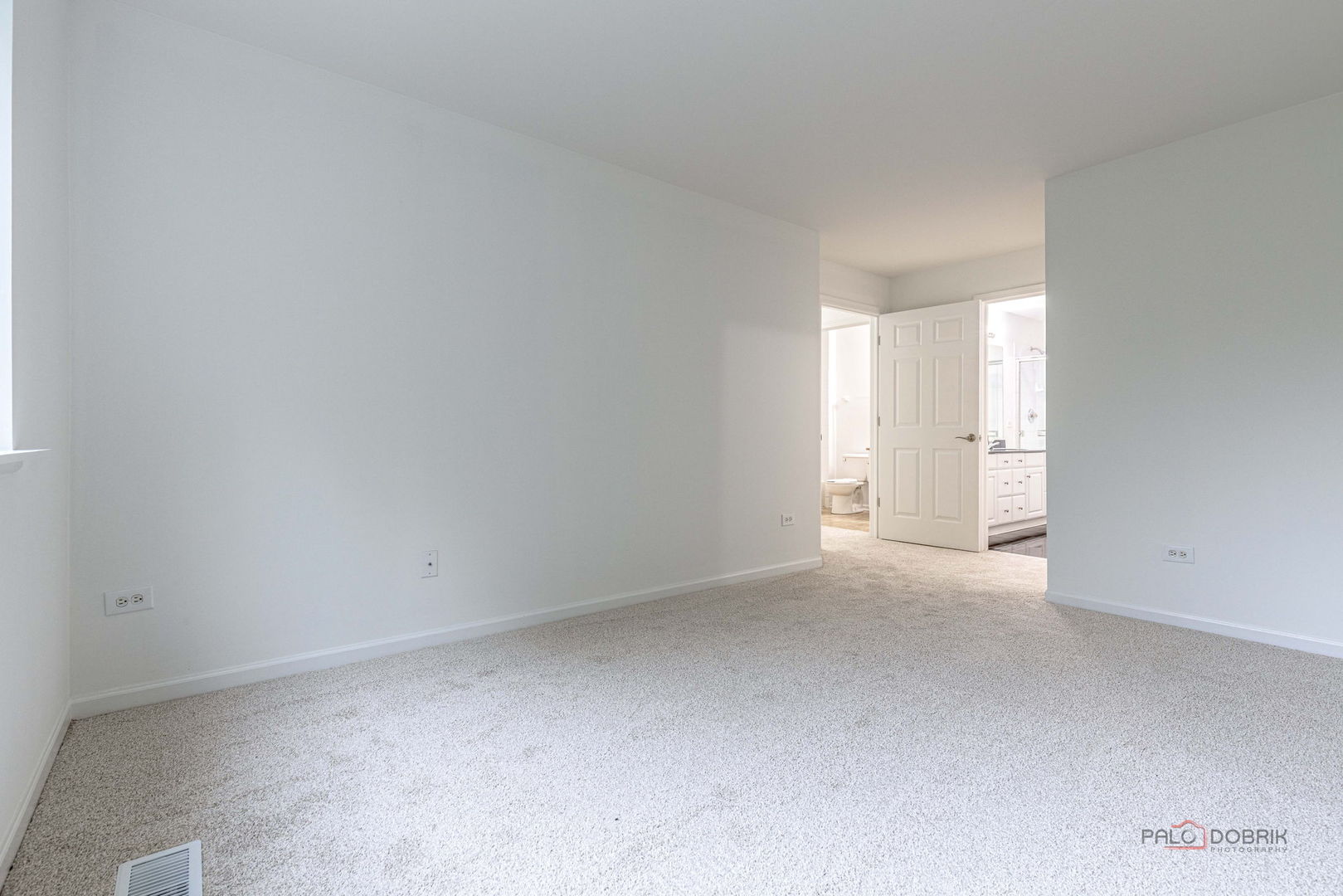 985 Huntington Drive Unit: 985