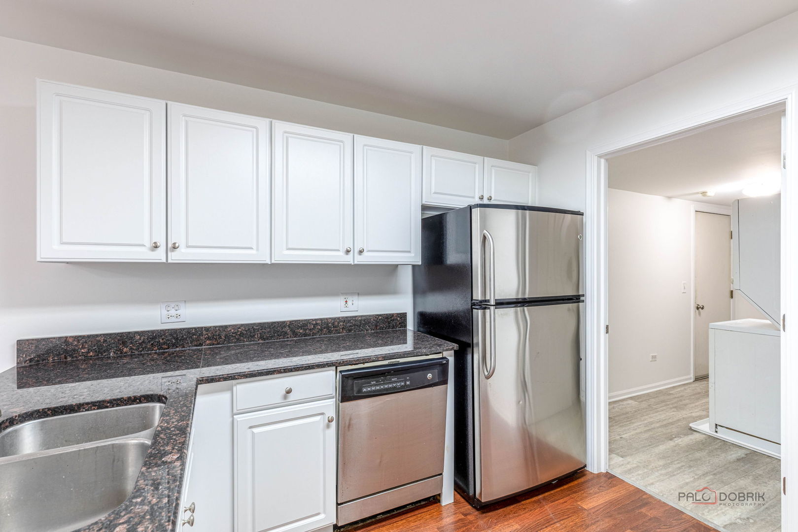 985 Huntington Drive Unit: 985