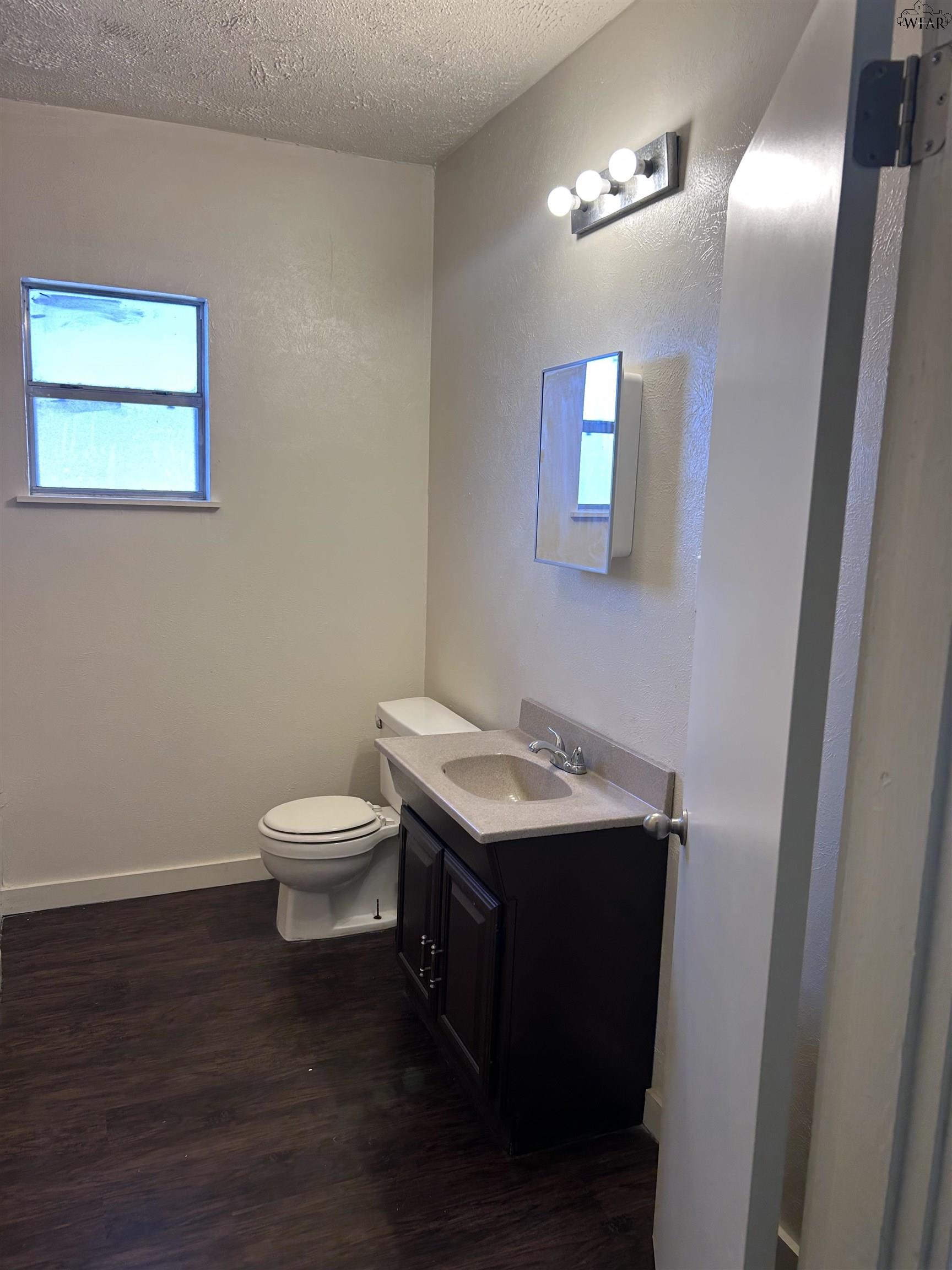 1643 PEARL AVENUE Unit: front house only